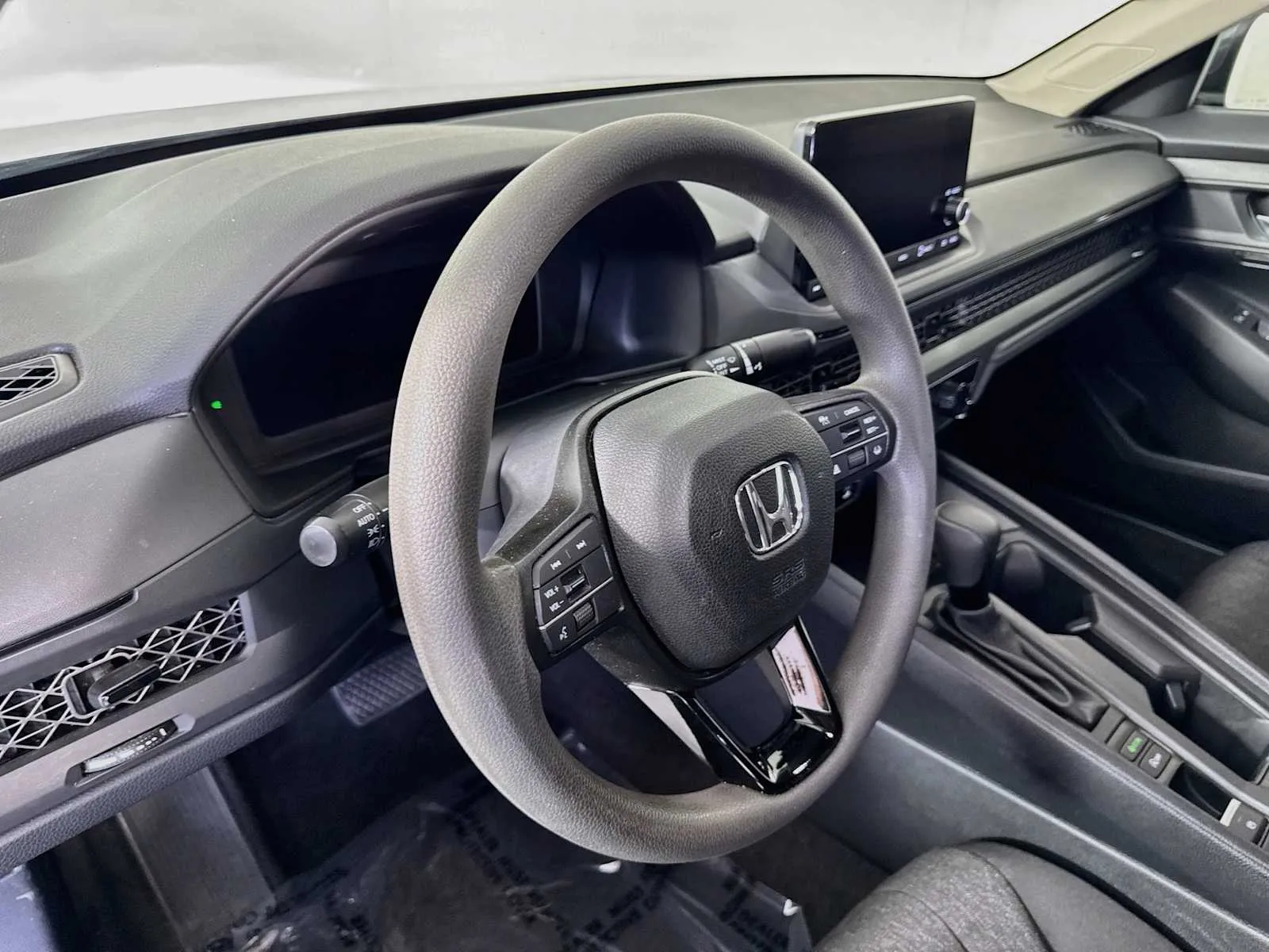 Honda Accord photo 9
