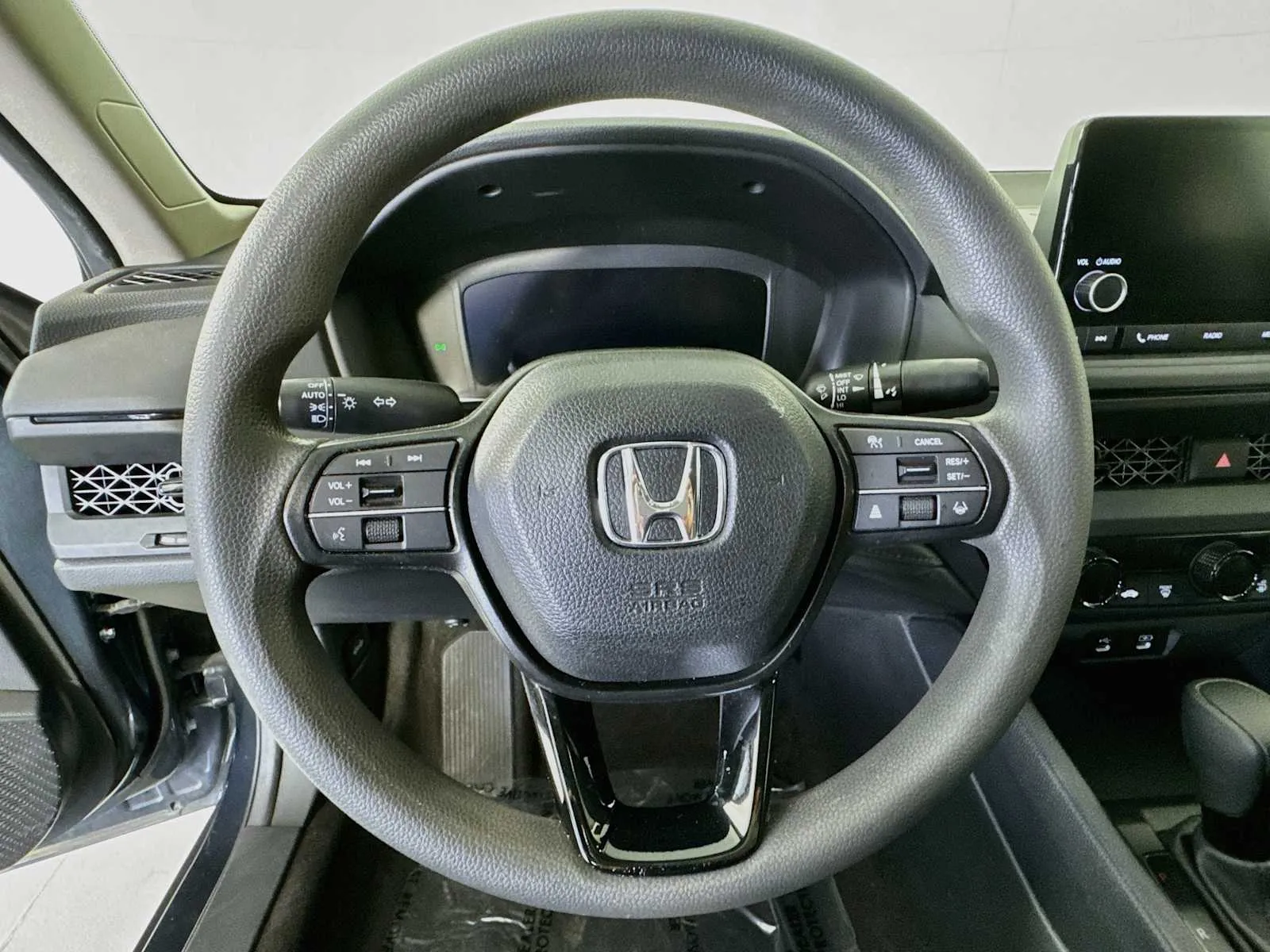 Honda Accord photo 10
