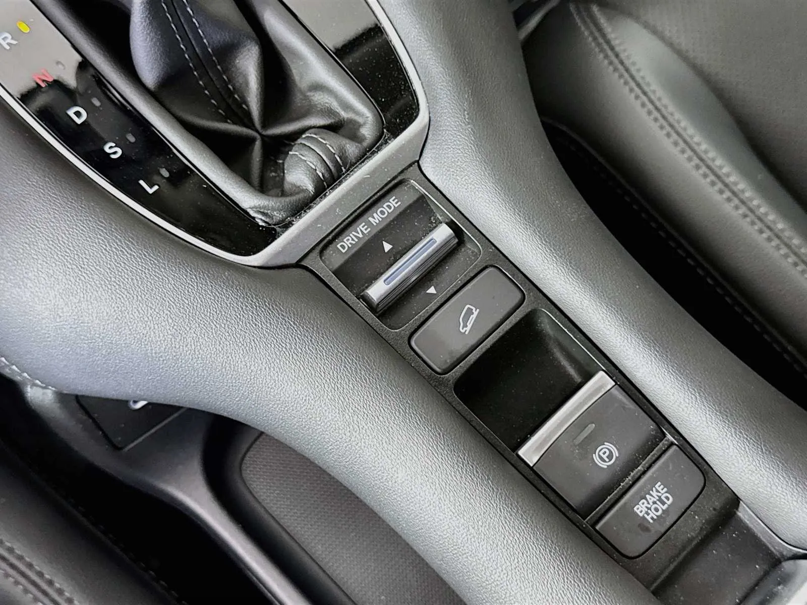 Honda HR-V photo 17