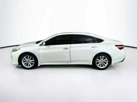 More photos of 2014 Toyota Avalon XLE at Unicars Honda, CA