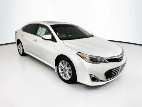 White 2014 Toyota Avalon XLE for sale in Indio, CA