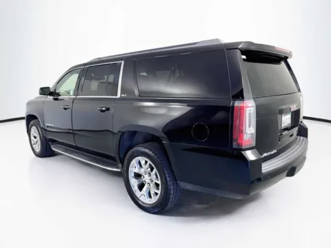 More photos of 2018 GMC Yukon XL SLT at Unicars Honda, CA