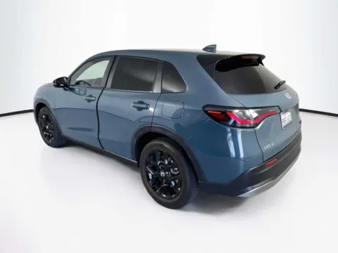 More photos of 2024 Honda HR-V Sport at Unicars Honda, CA
