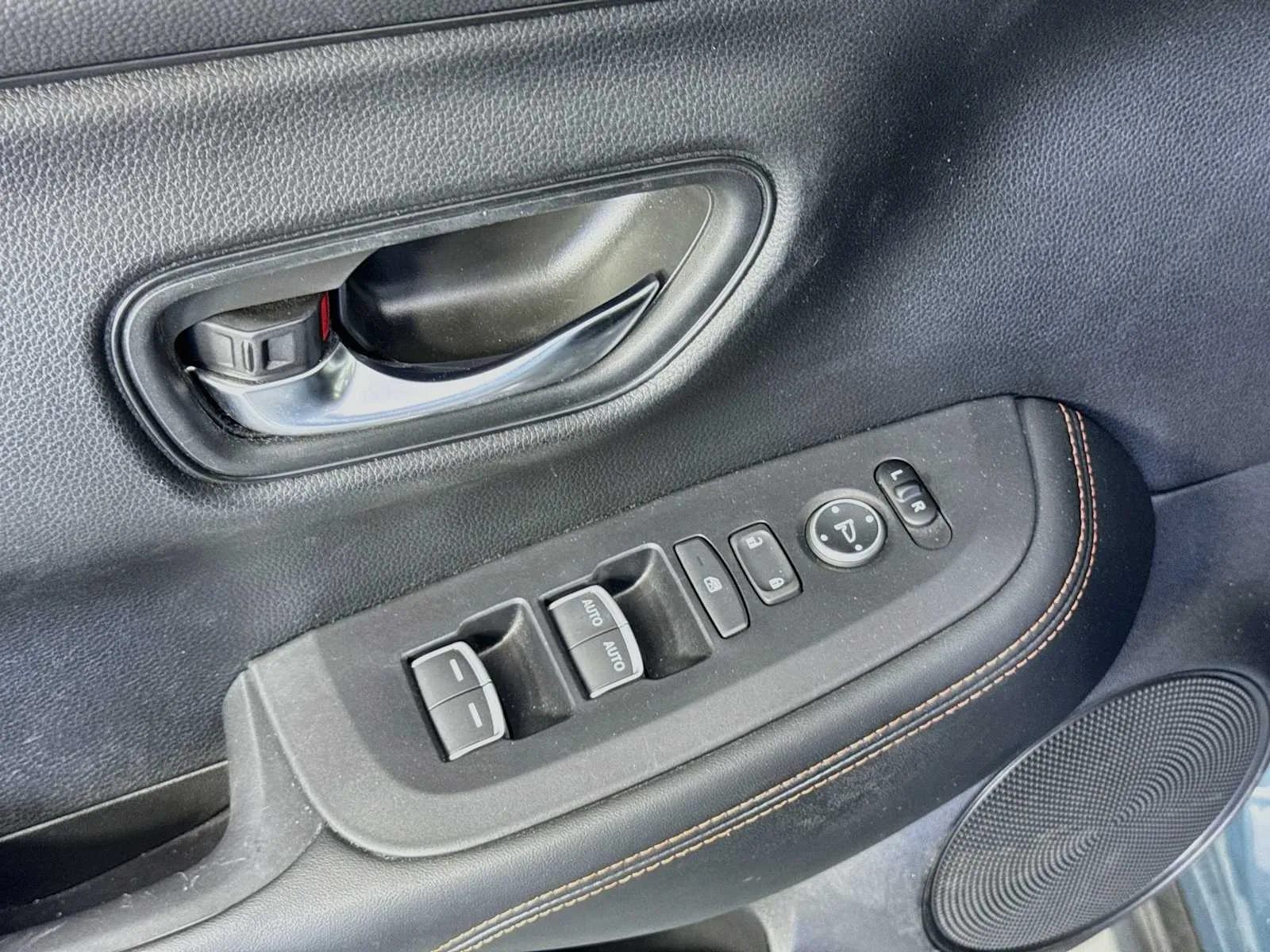Honda HR-V photo 9