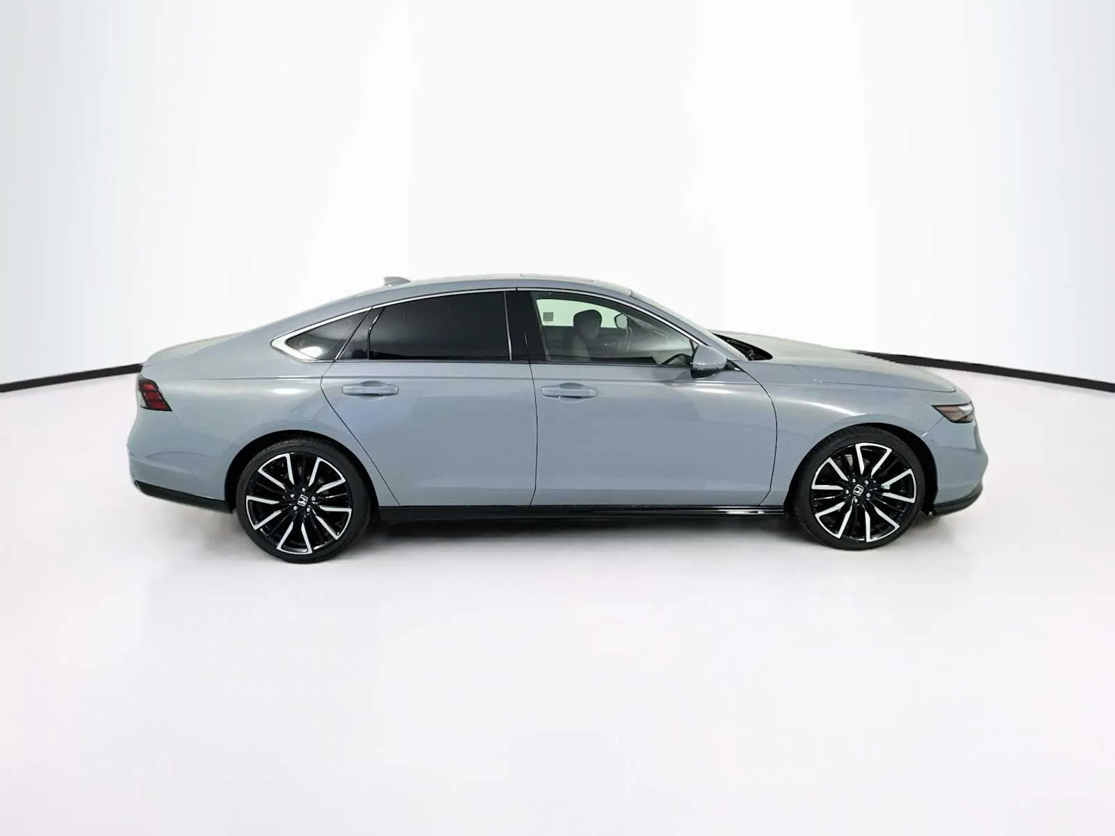 Honda Accord photo 7