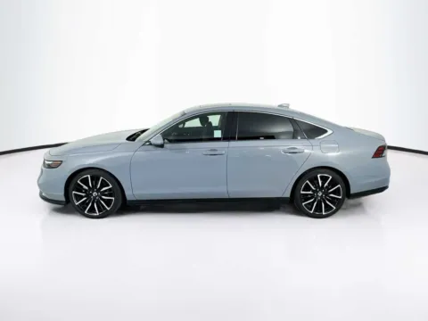 More photos of 2023 Honda Accord Hybrid Touring at Unicars Honda, CA