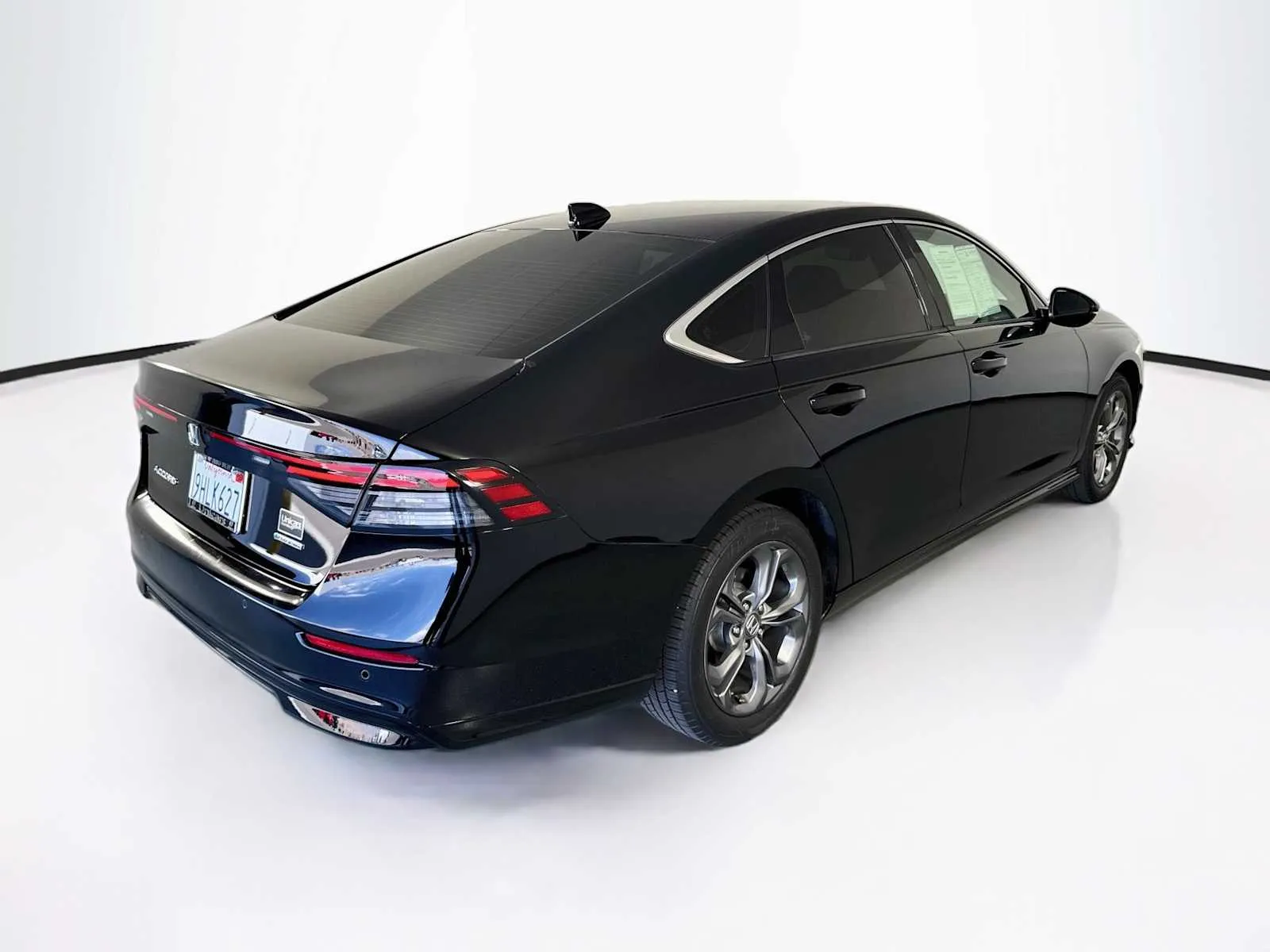 Honda Accord photo 7