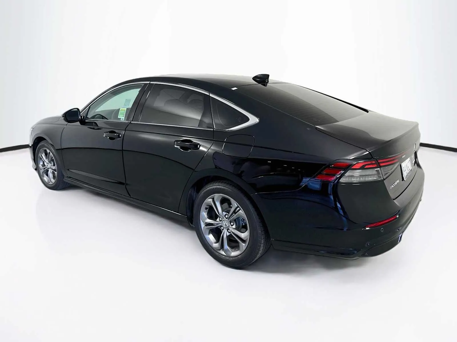 Honda Accord photo 5
