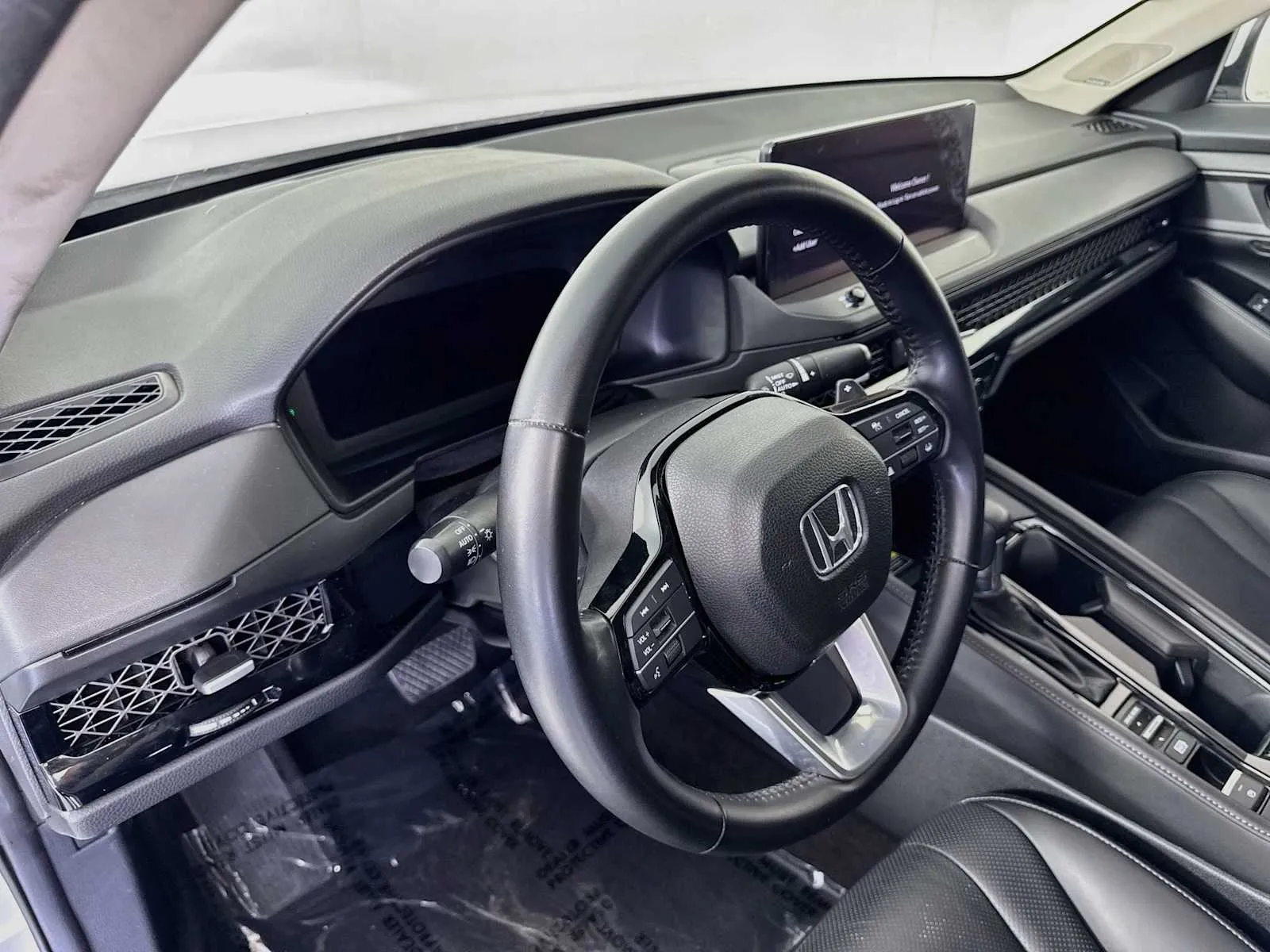 Honda Accord photo 9