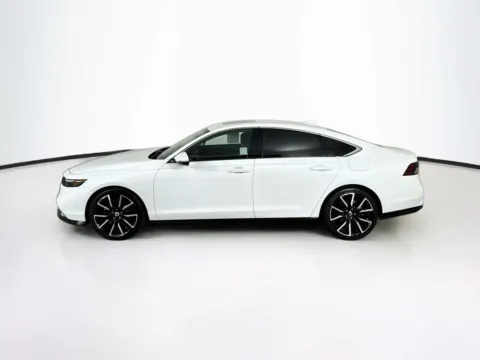 More photos of 2024 Honda Accord Hybrid Touring at Unicars Honda, CA