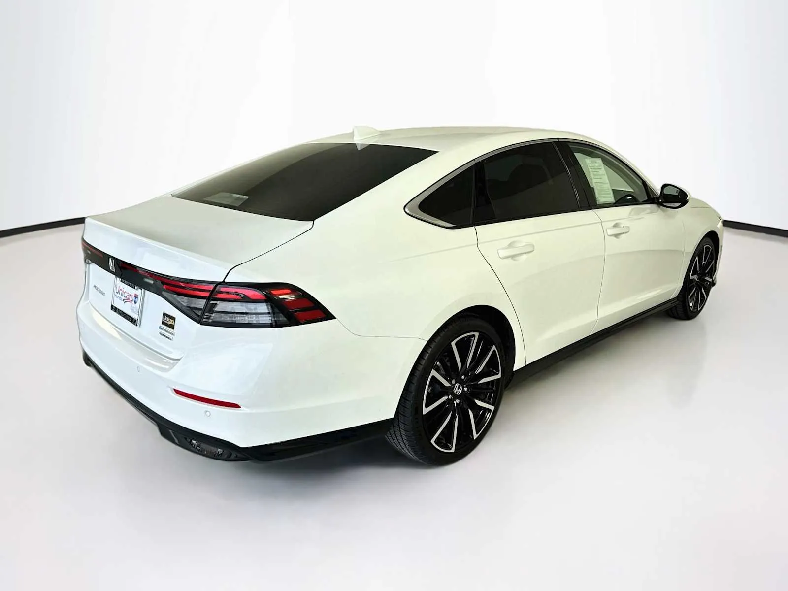 Honda Accord photo 7