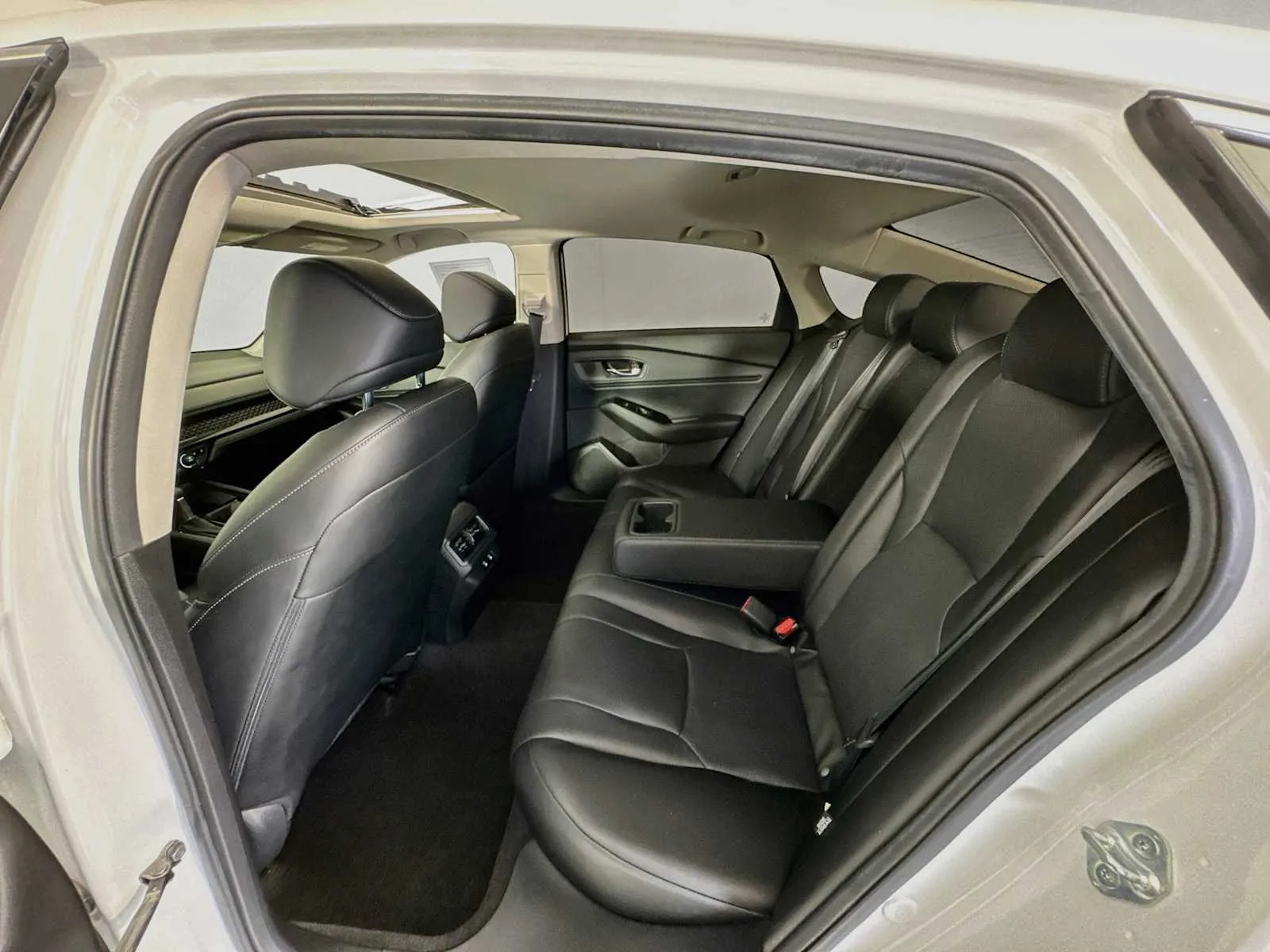 Honda Accord photo 24