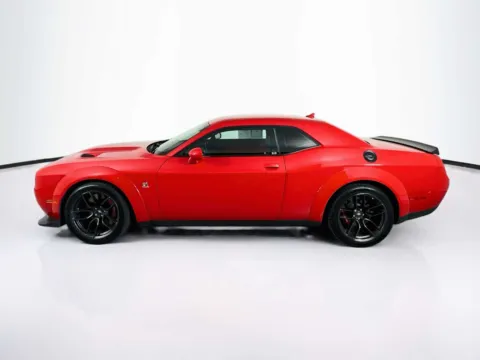 More photos of 2022 Dodge Challenger R/T Scat Pack Widebody at Unicars Honda, CA