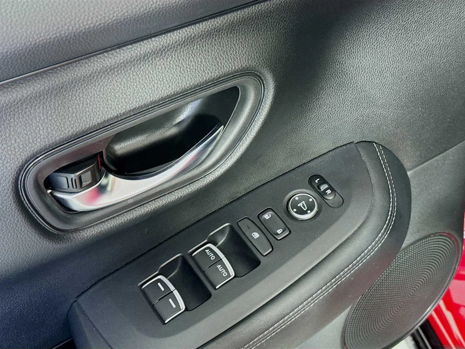 Honda HR-V photo 17