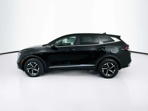 More photos of 2024 Kia Sportage Hybrid LX at Unicars Honda, CA