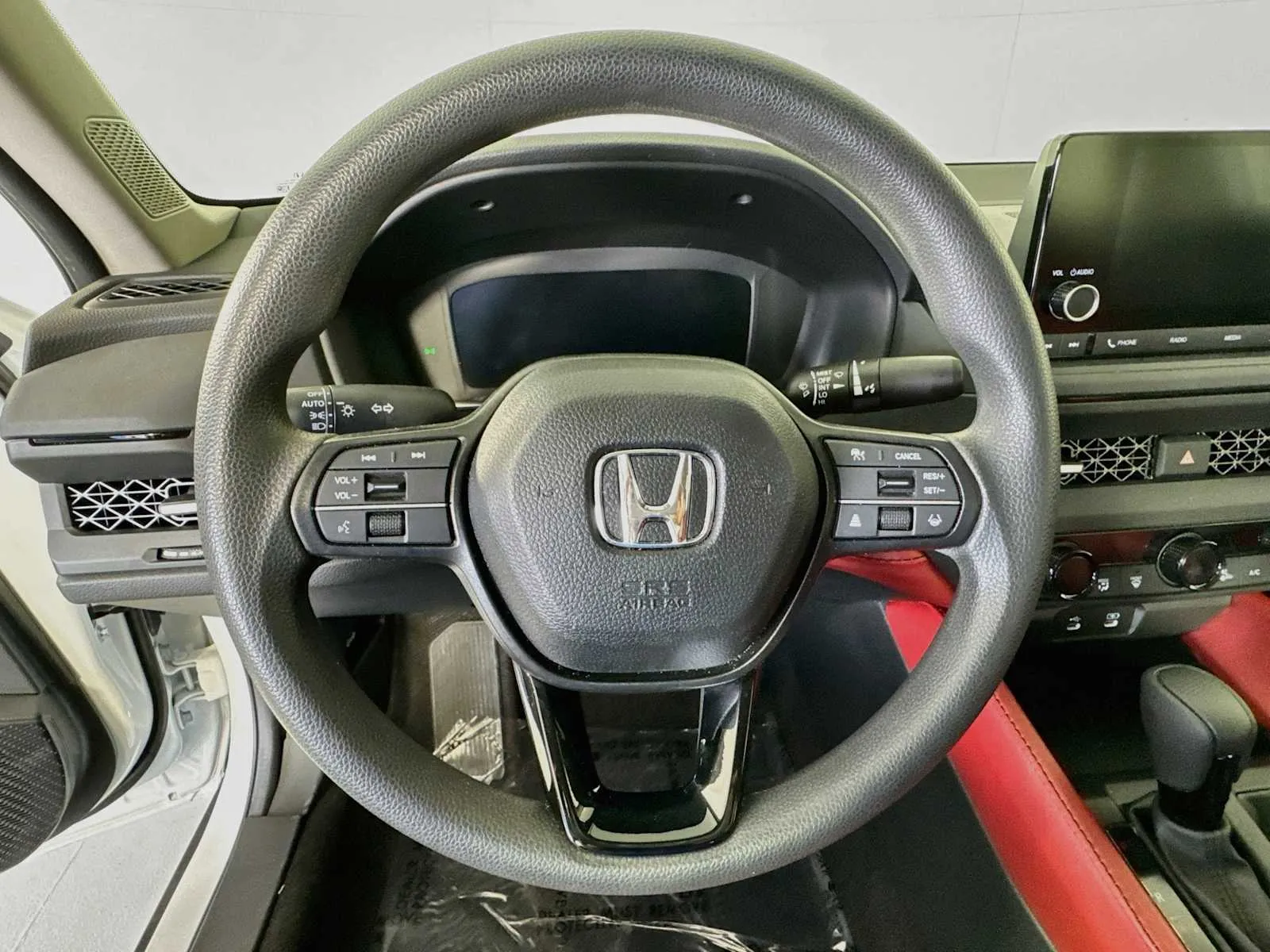 Honda Accord photo 10