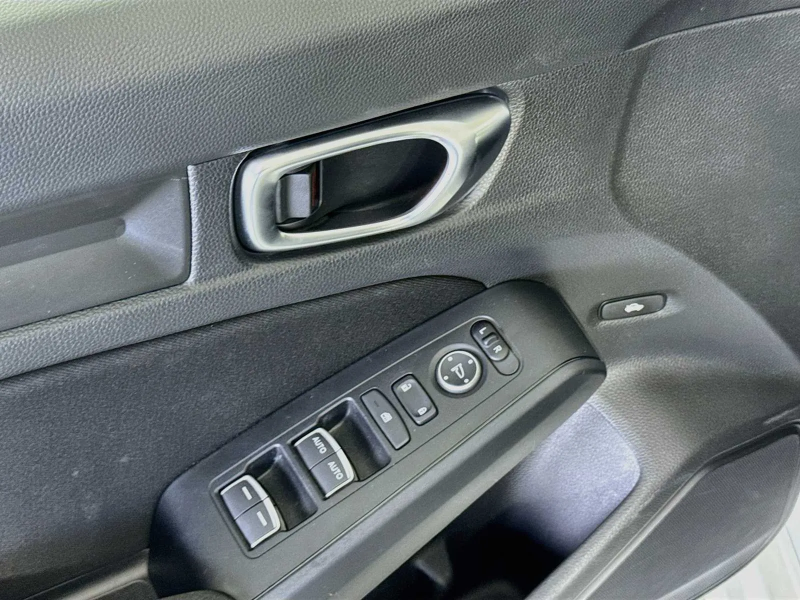 Honda Civic photo 18