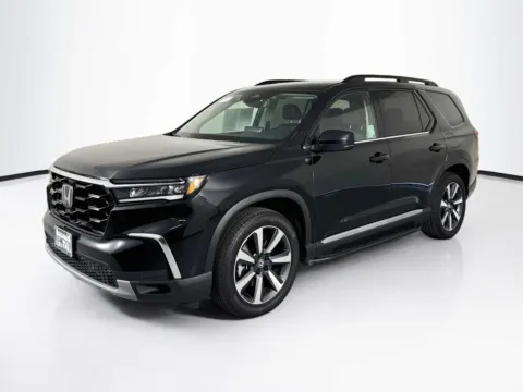 Another view of 2025 Honda Pilot Touring for sale in Indio, CA at Unicars Honda
