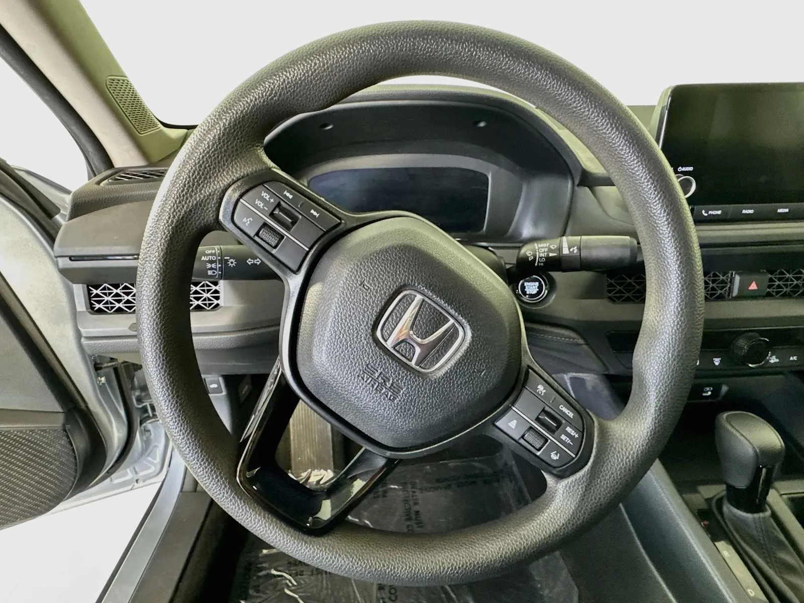 Honda Accord photo 10