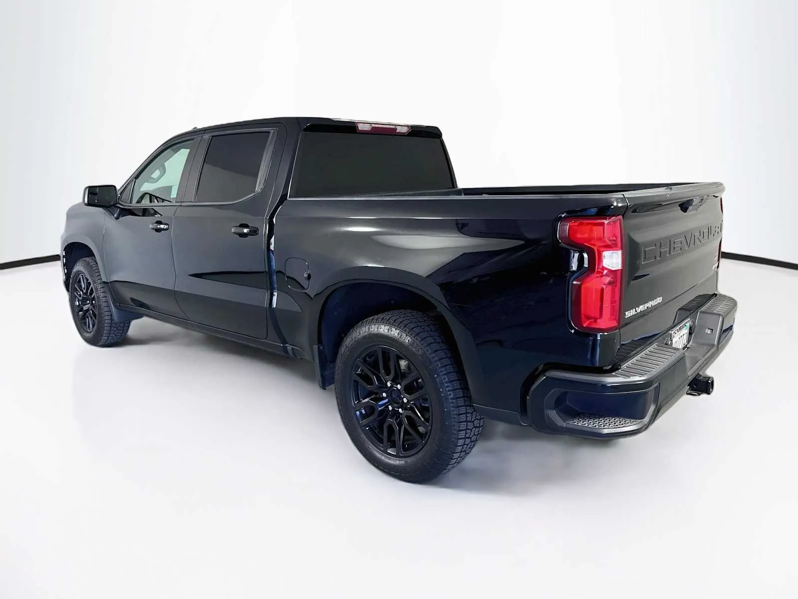 Chevrolet Silverado photo 5
