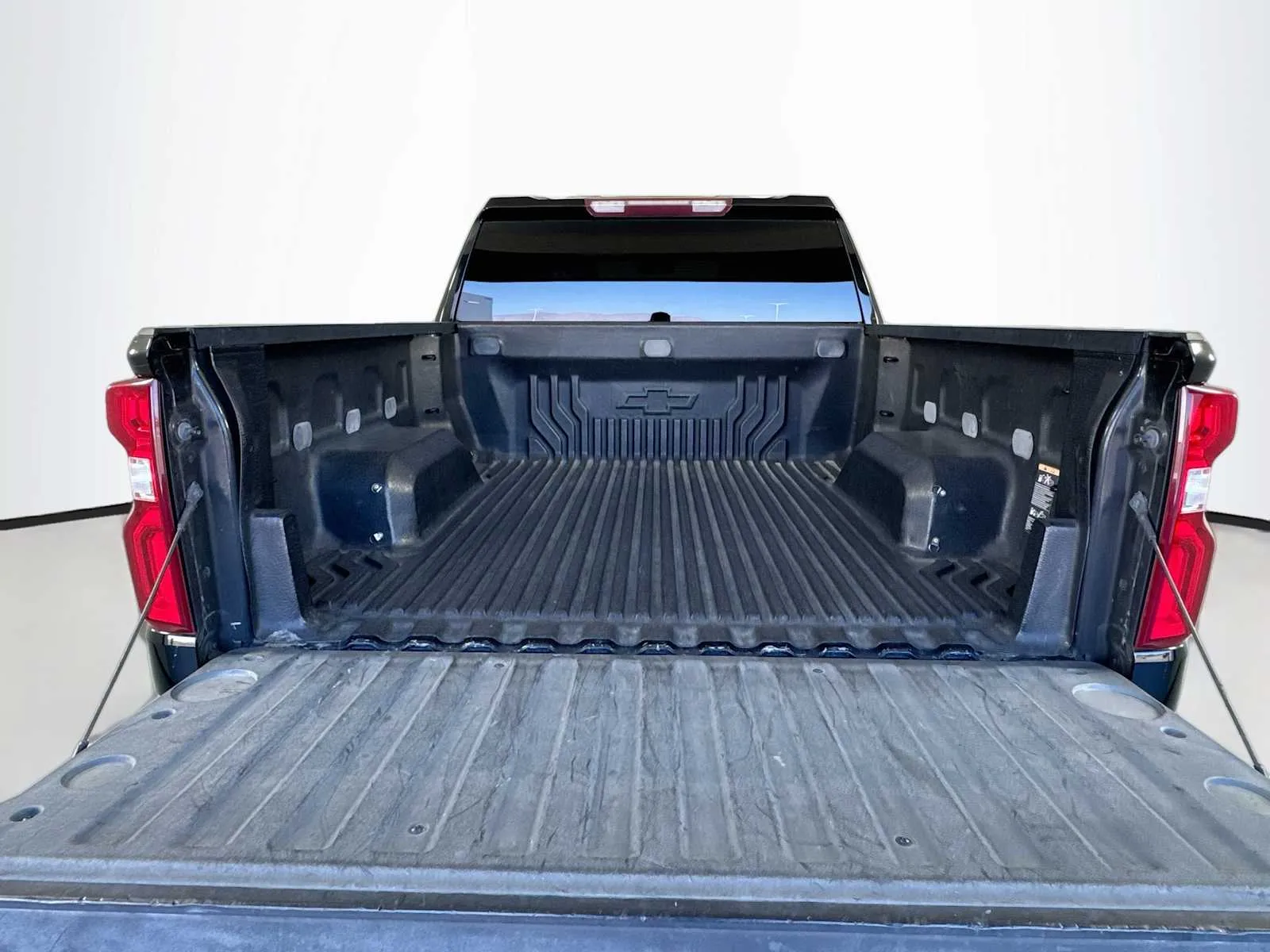 Chevrolet Silverado photo 27