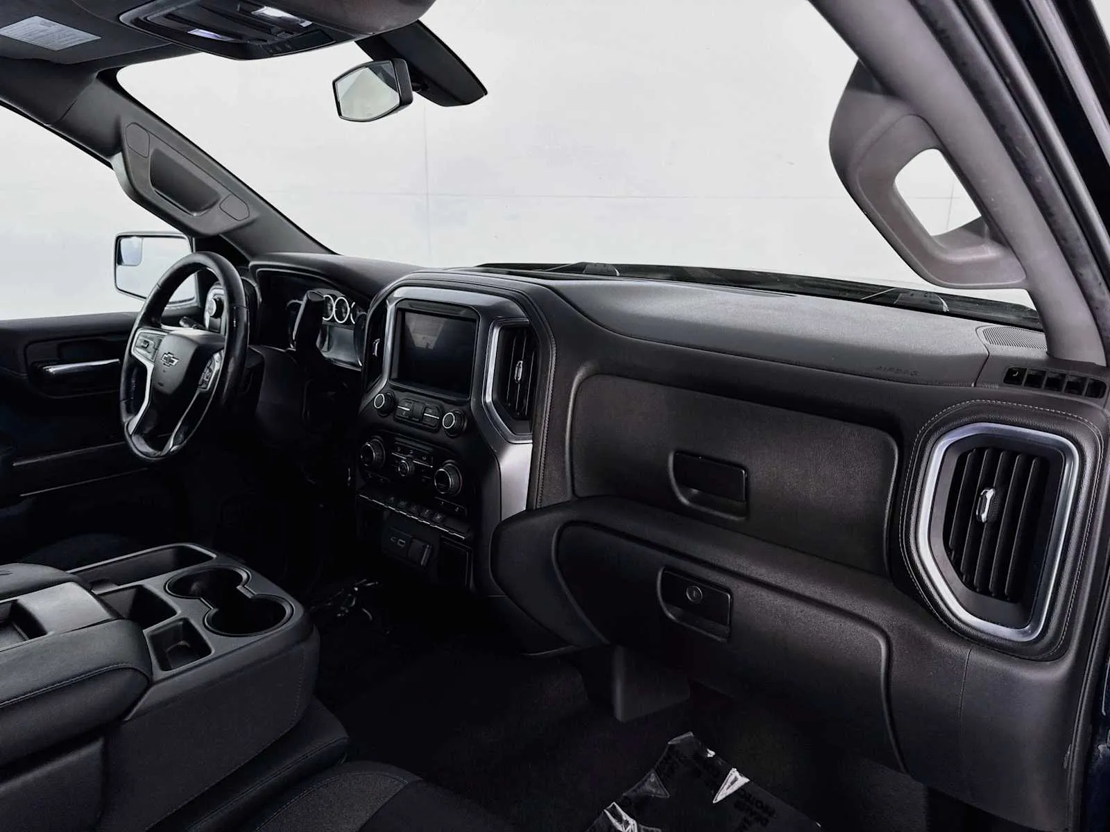 Chevrolet Silverado photo 23