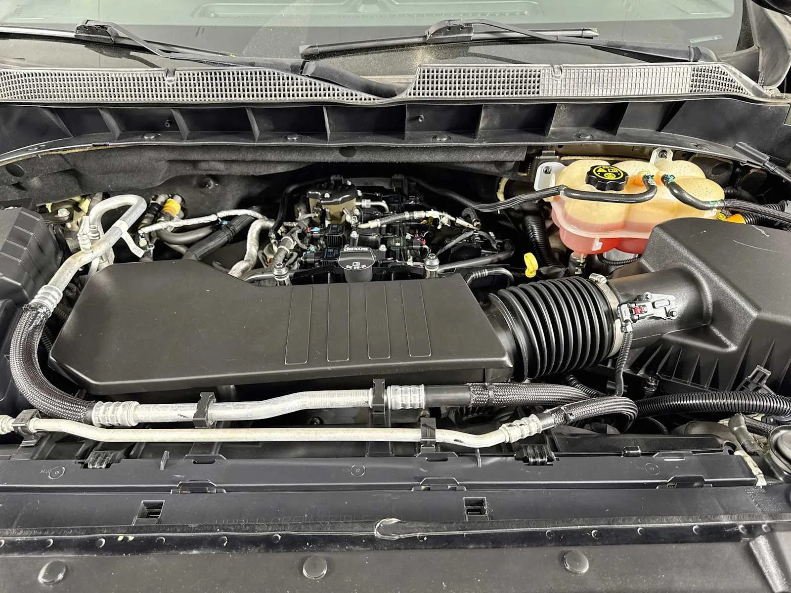 Chevrolet Silverado photo 32