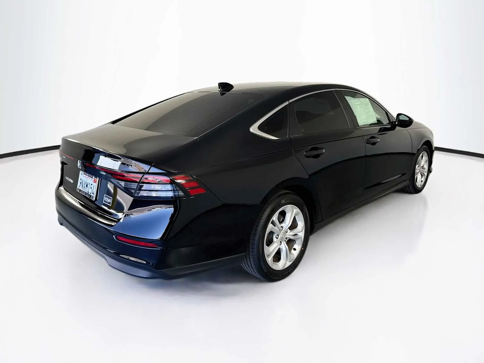 Honda Accord photo 7