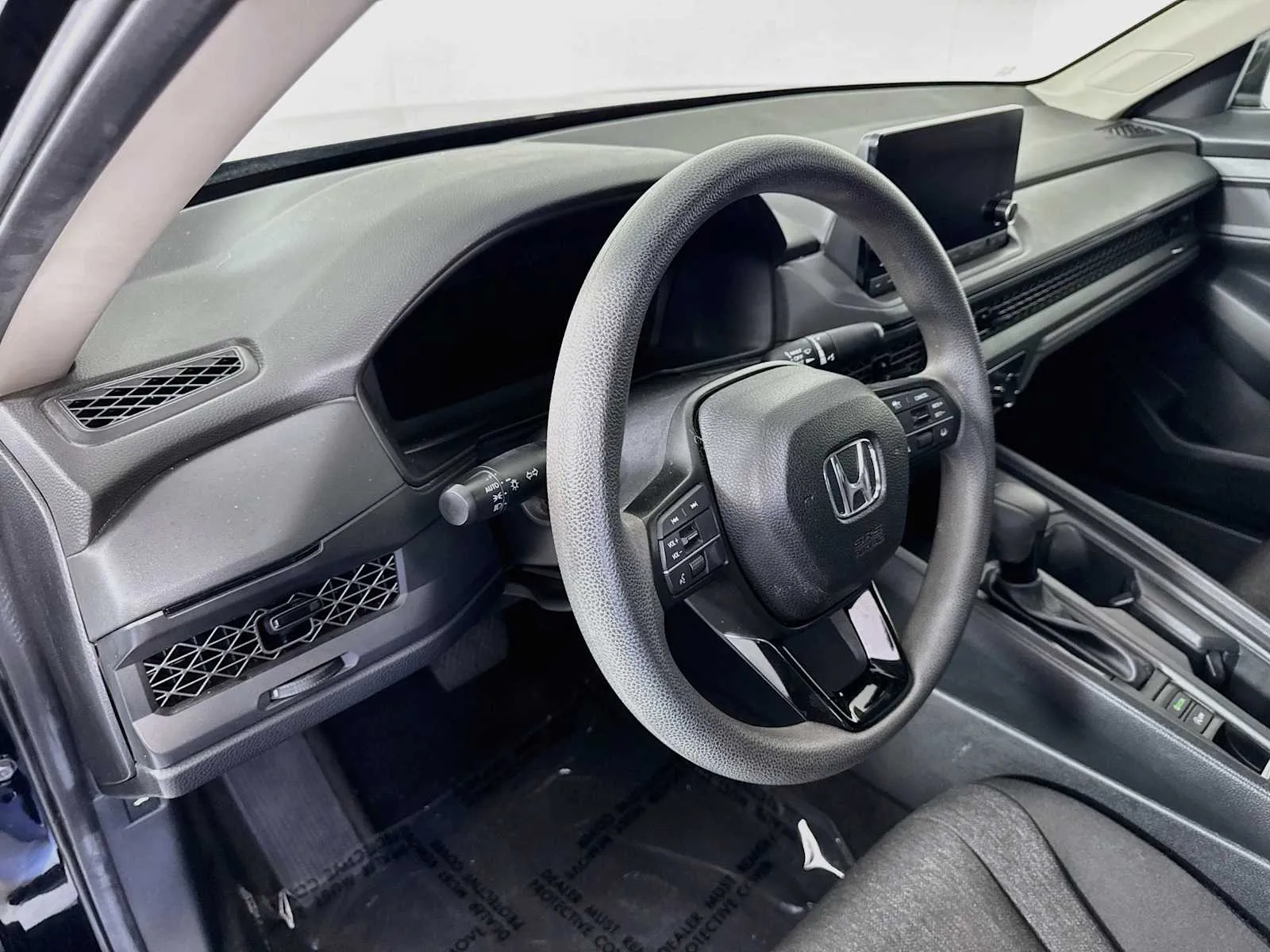 Honda Accord photo 9