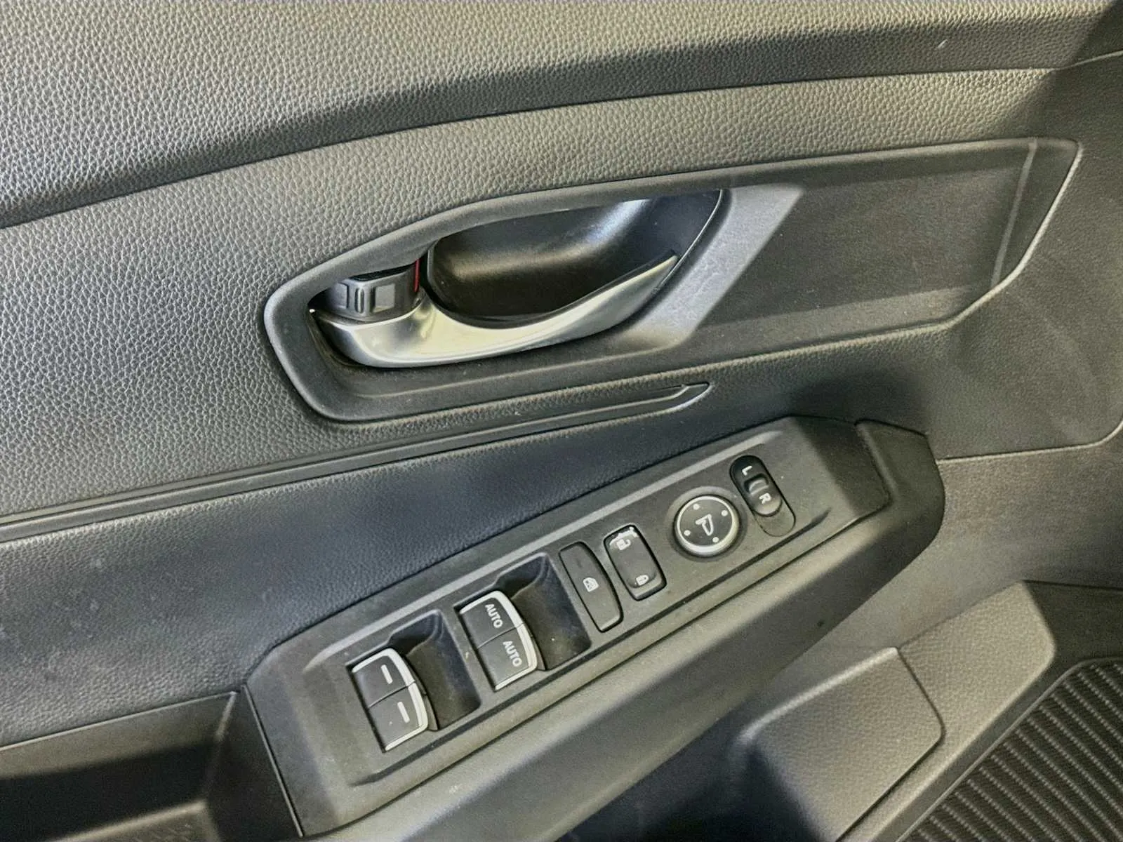 Honda Accord photo 17