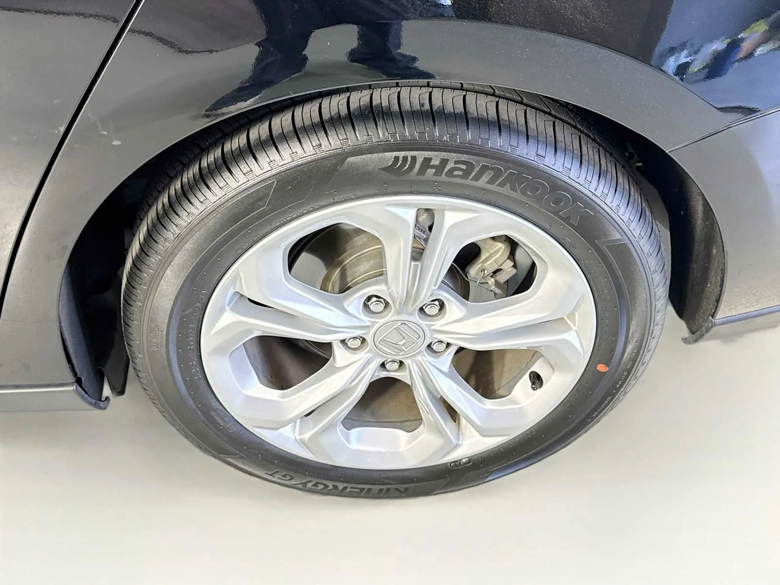 Honda Accord photo 29