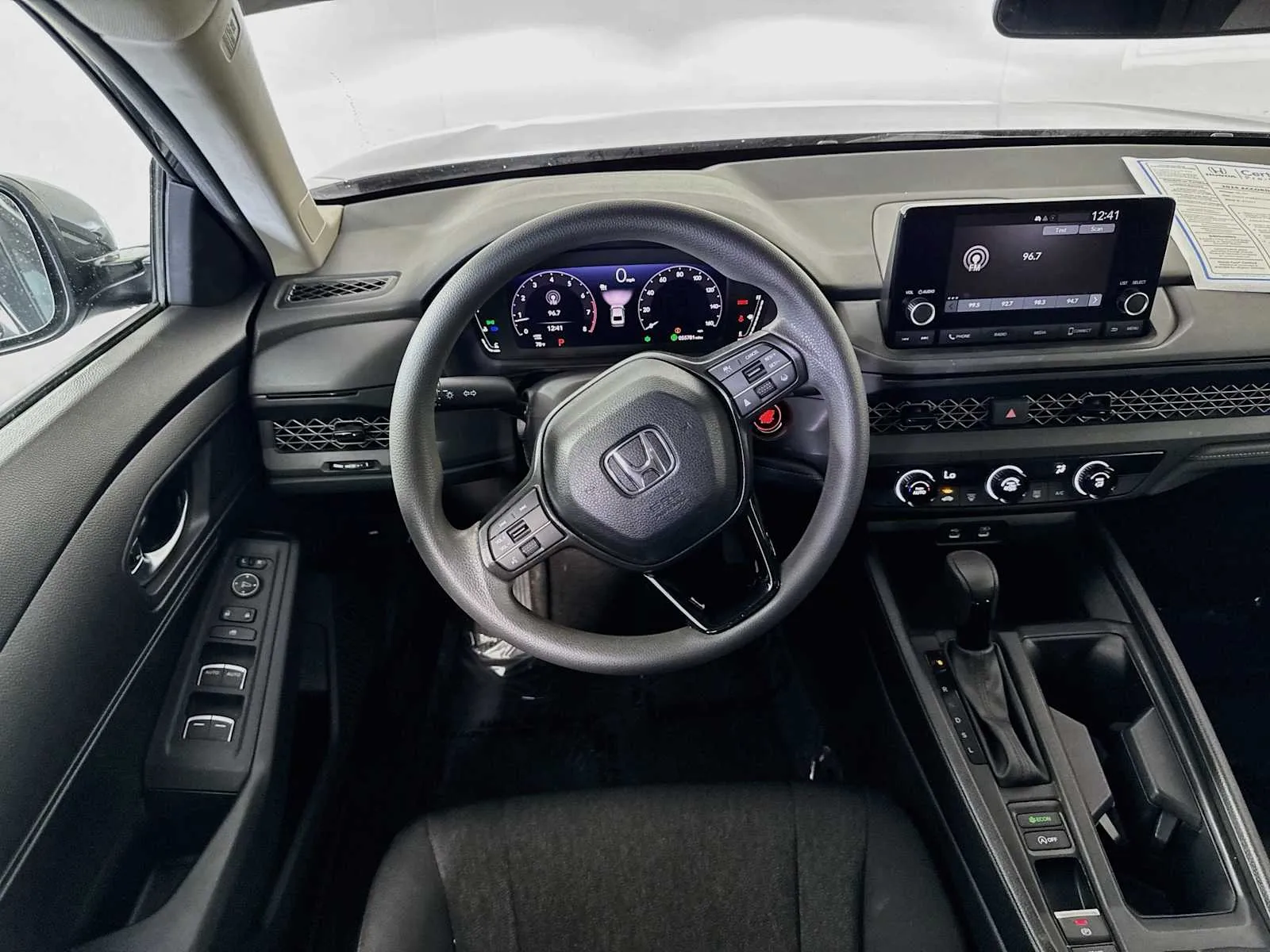 Honda Accord photo 20