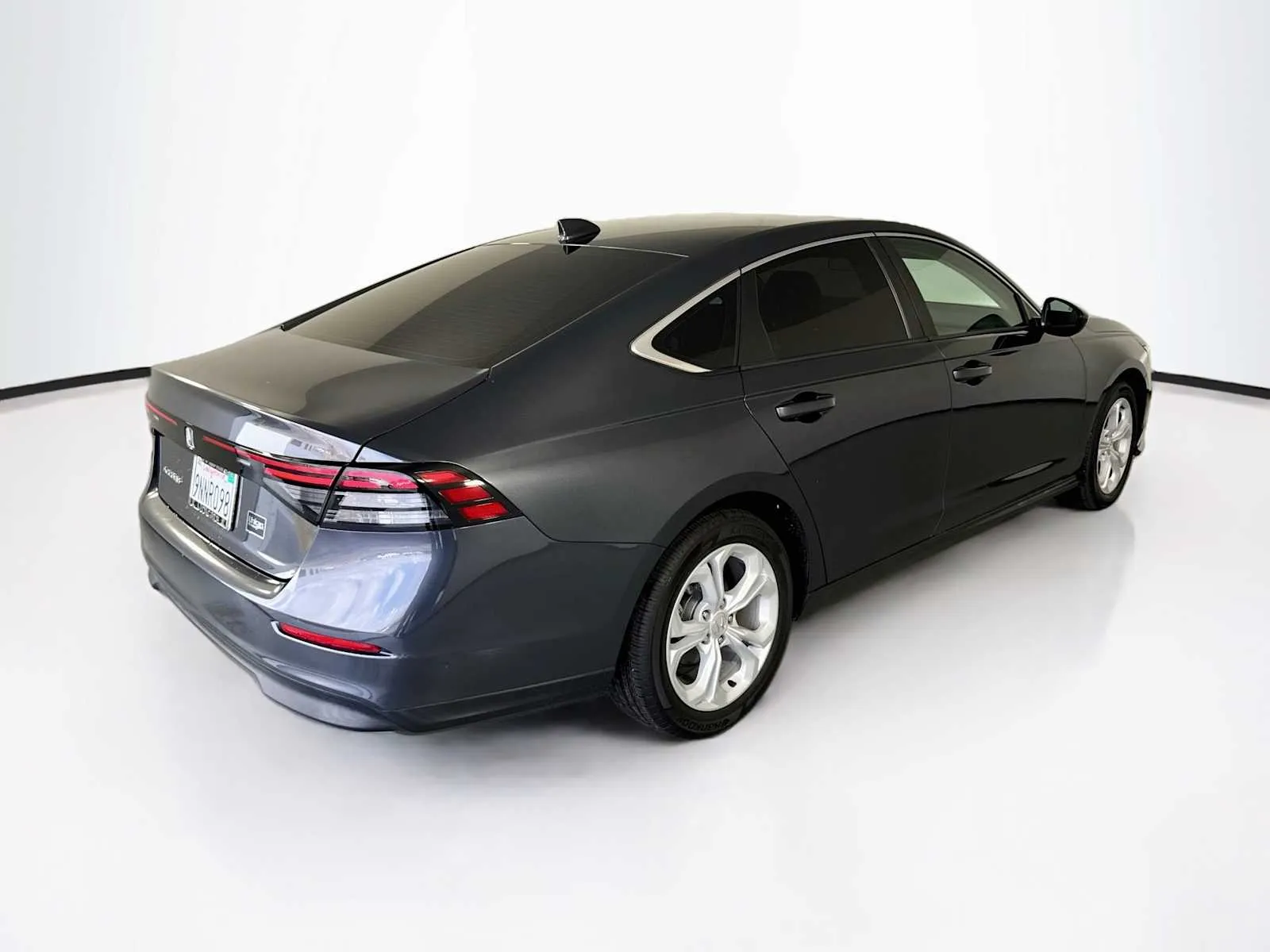 Honda Accord photo 7