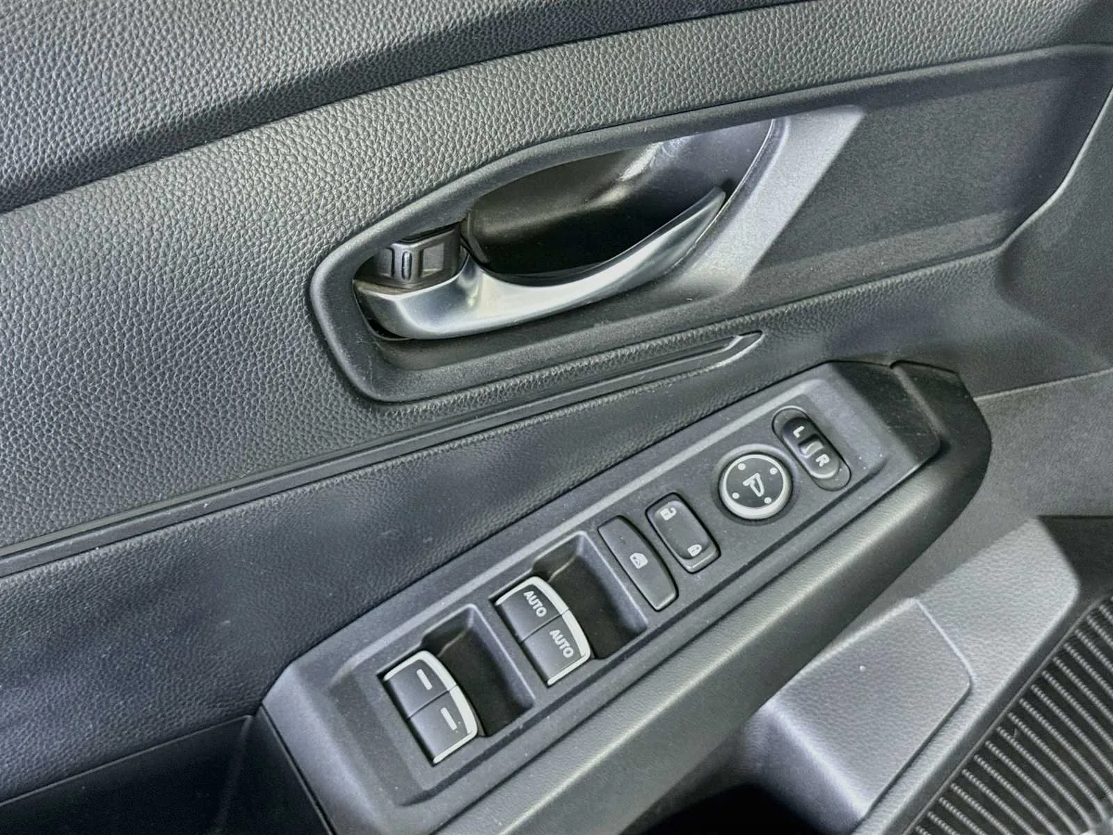 Honda Accord photo 17