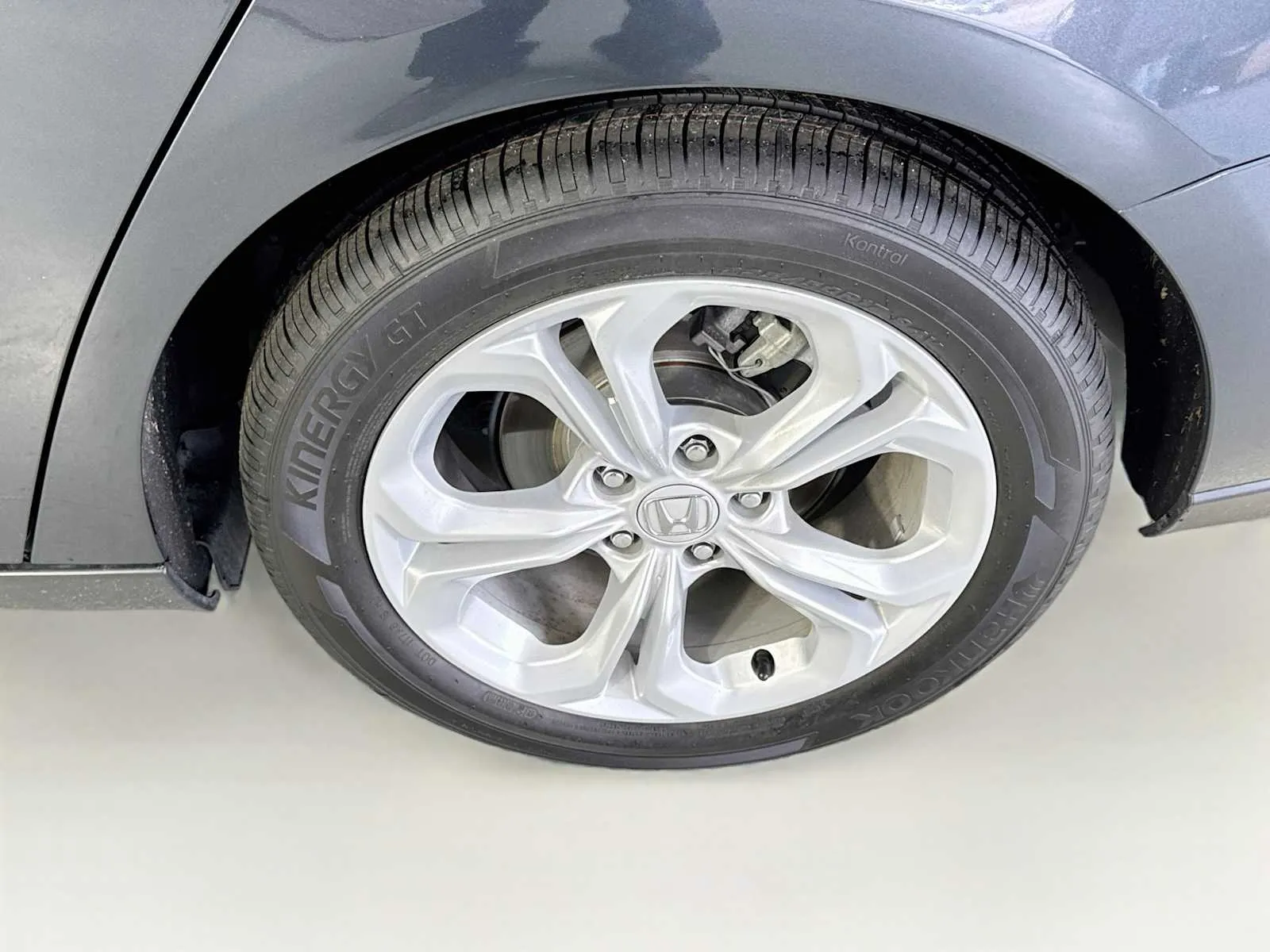 Honda Accord photo 29