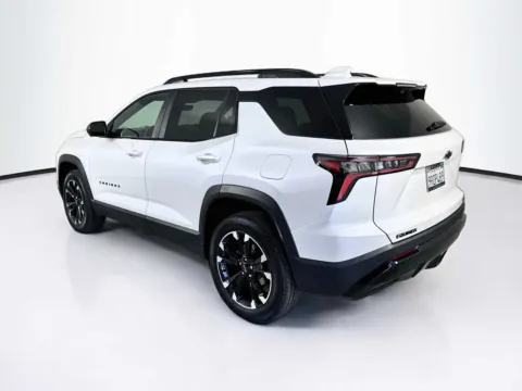 More photos of 2025 Chevrolet Equinox FWD RS at Unicars Honda, CA