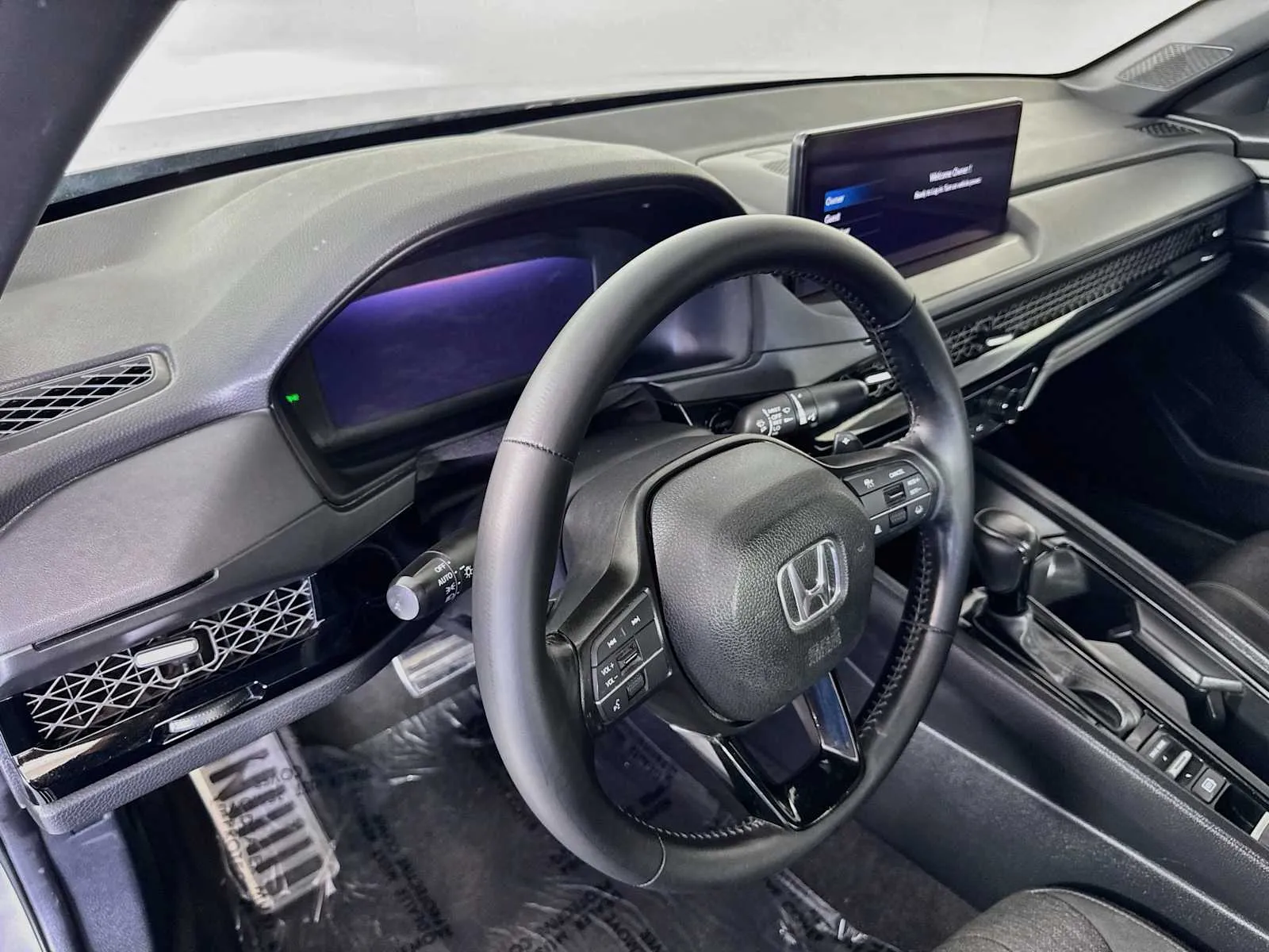 Honda Accord photo 9
