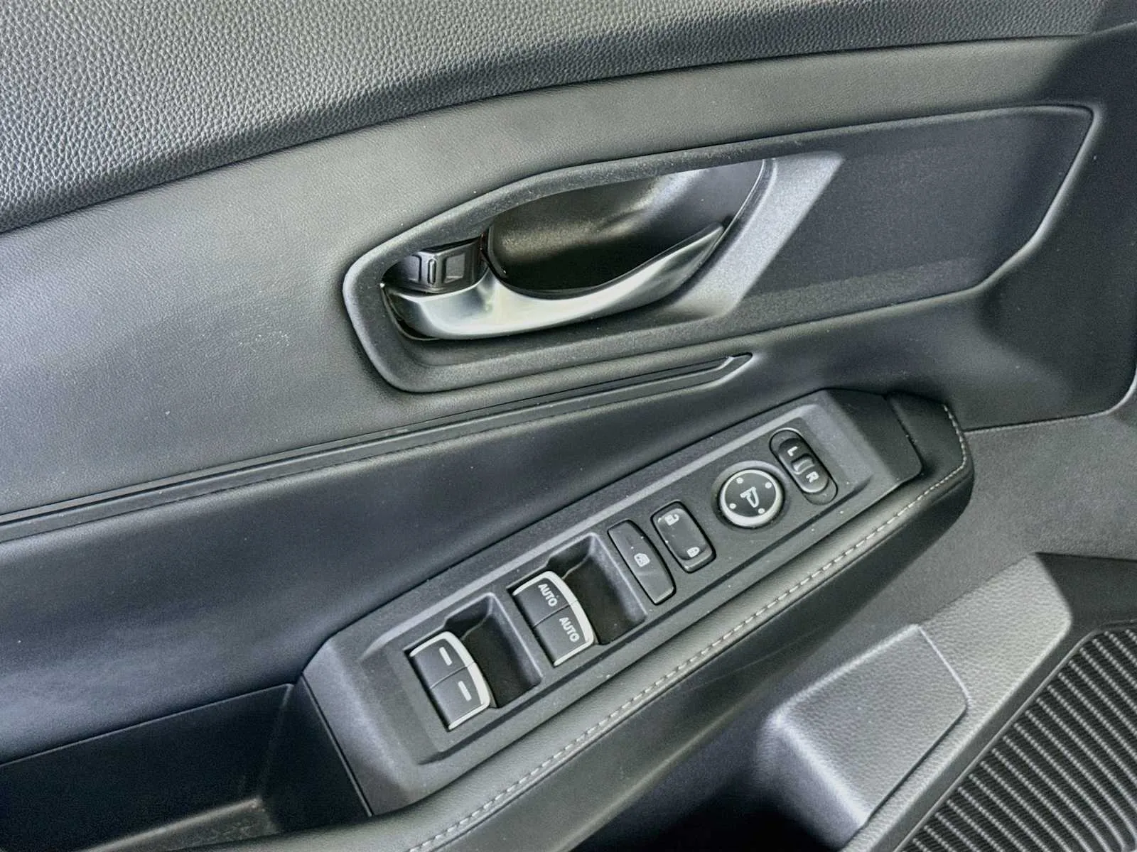 Honda Accord photo 17