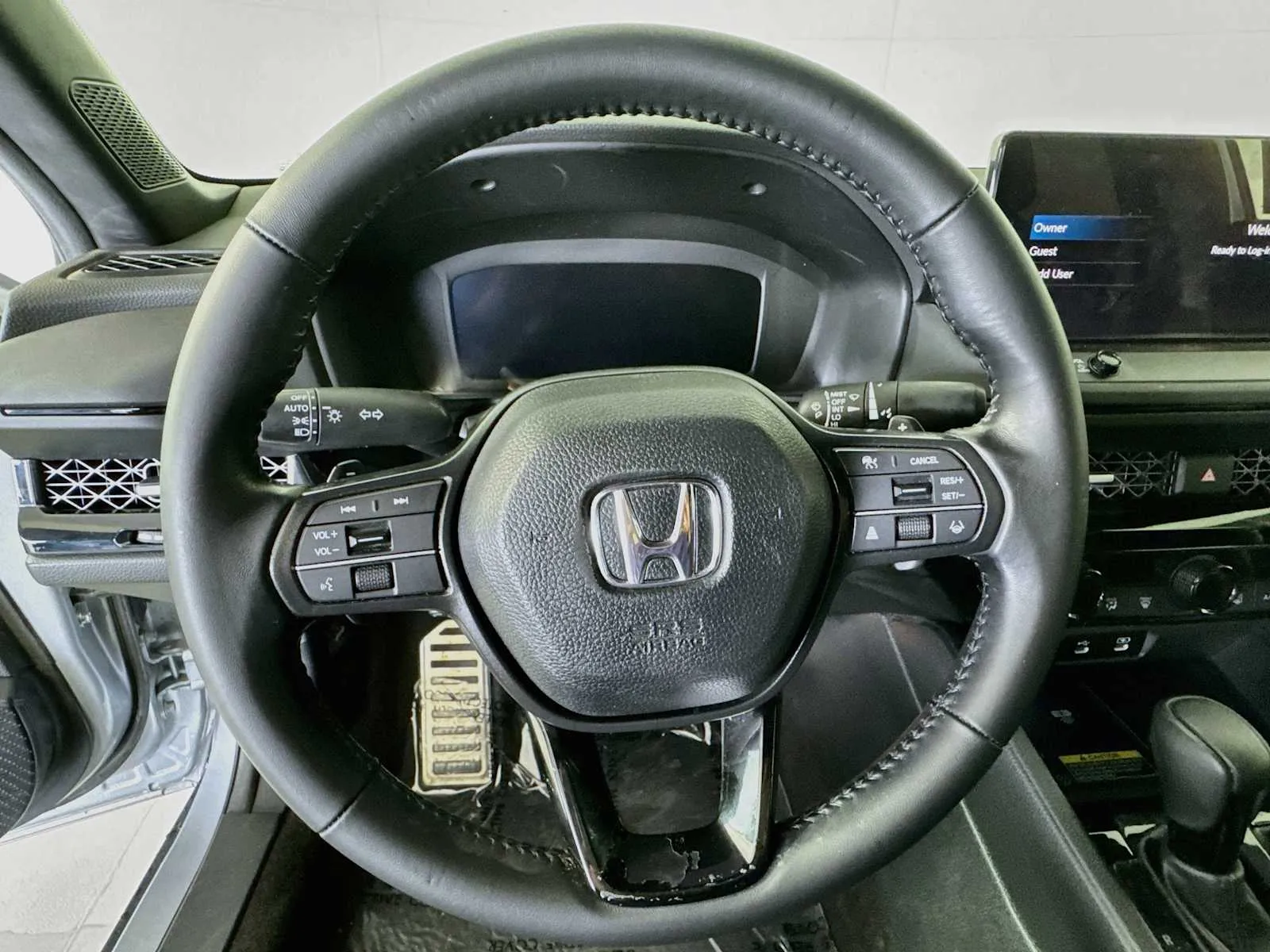 Honda Accord photo 10