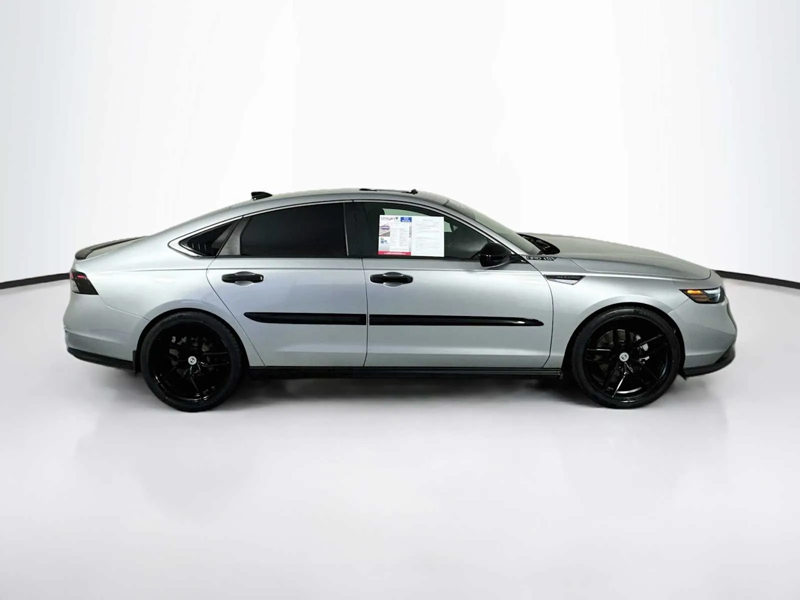 Honda Accord photo 8
