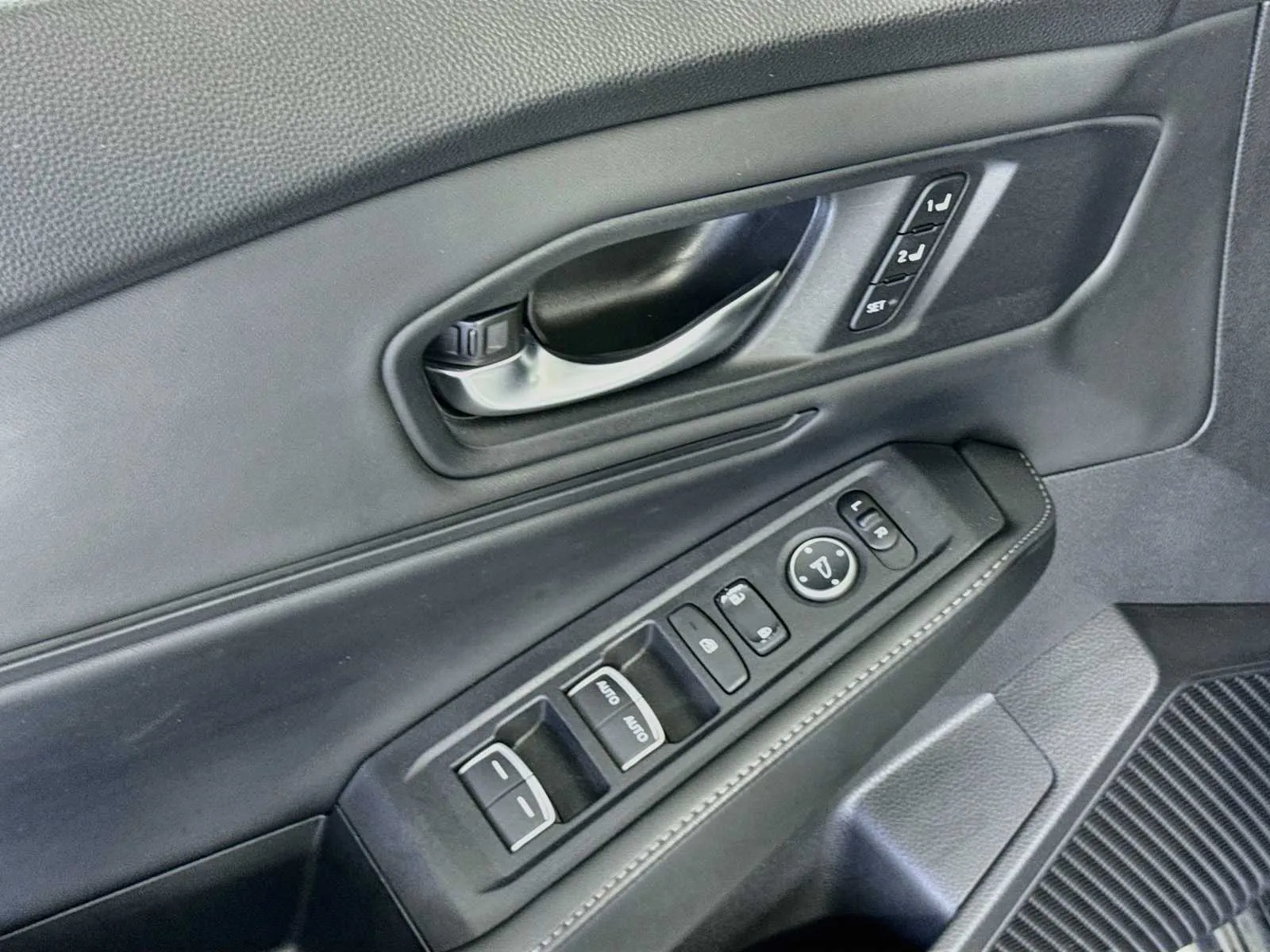 Honda Accord photo 17