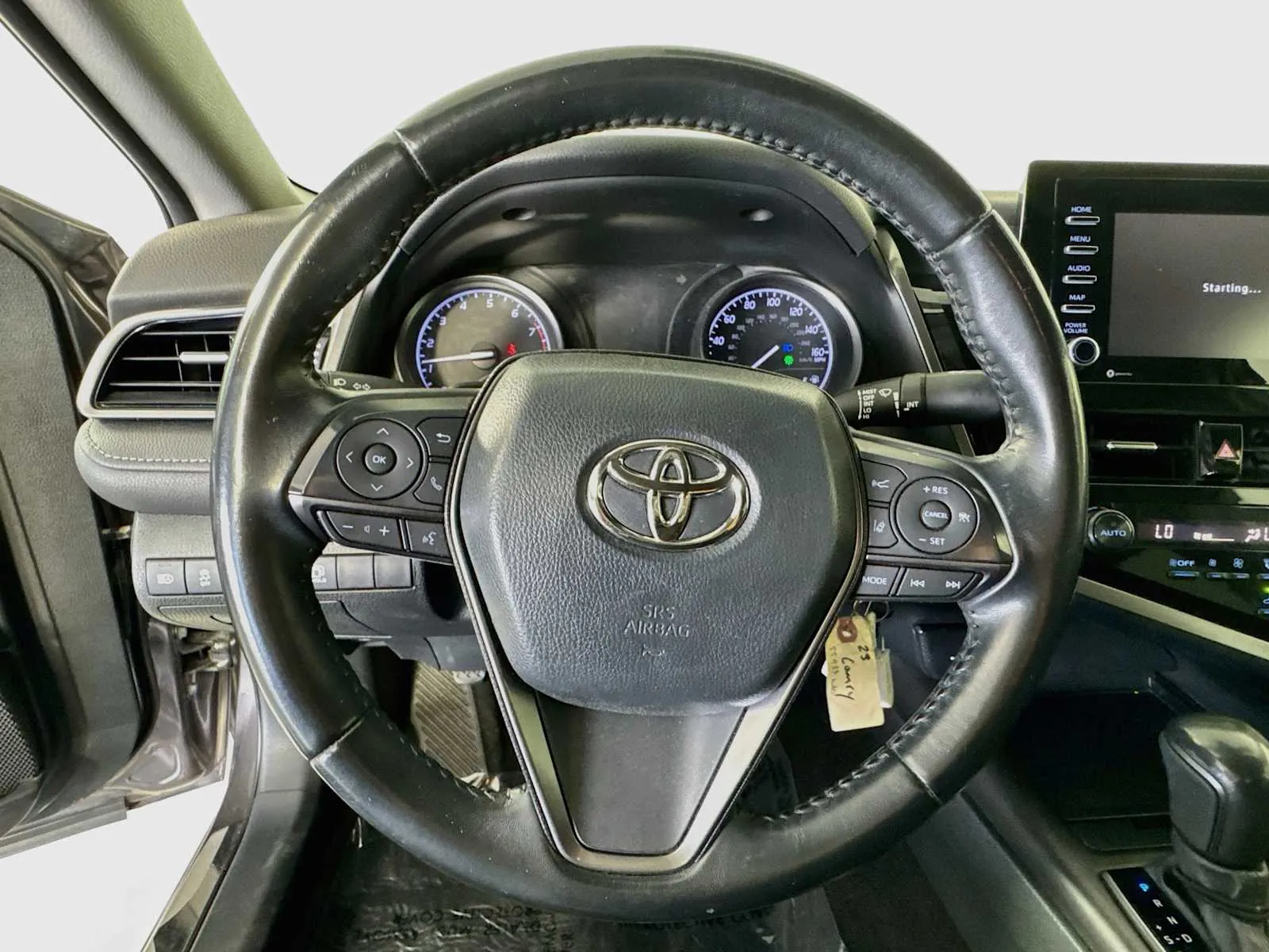 Toyota Camry photo 11