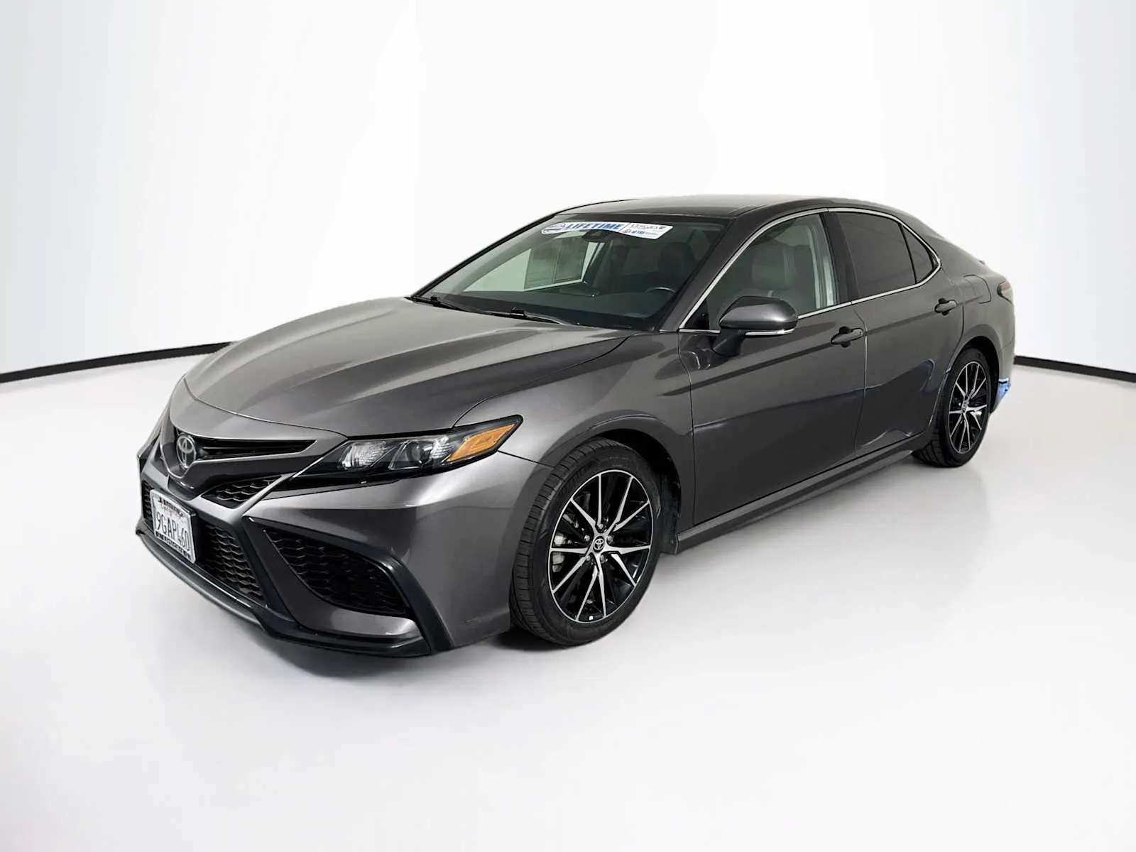 Toyota Camry photo 3