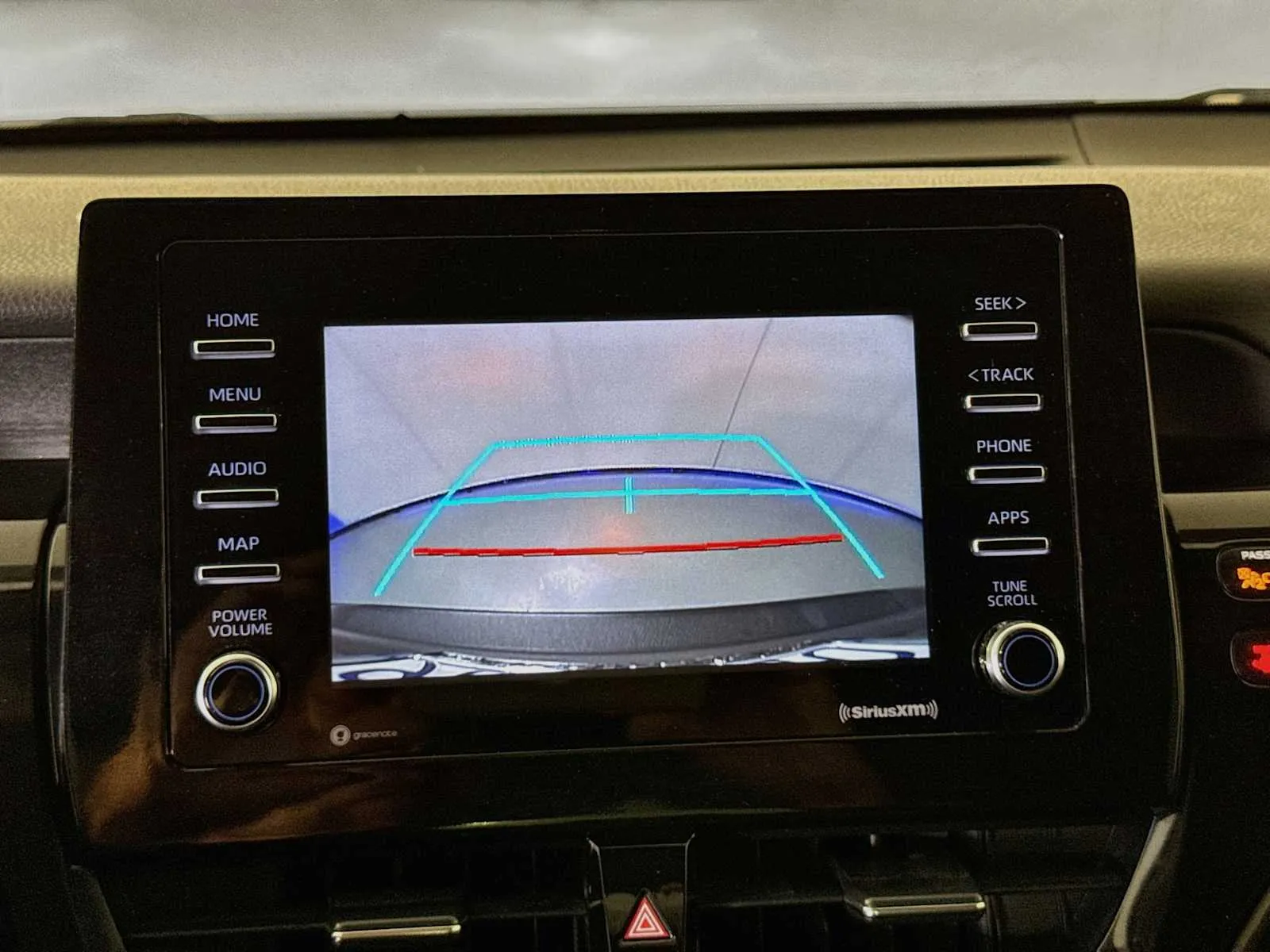 Toyota Camry photo 13