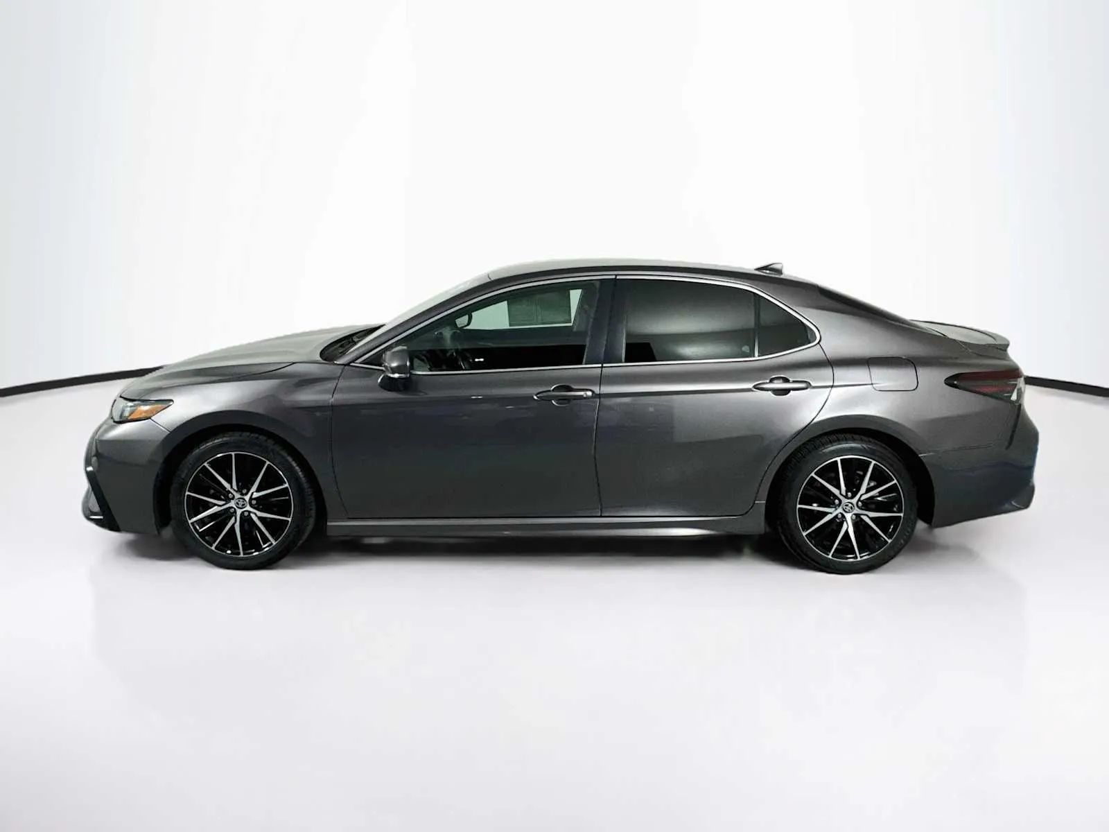 Toyota Camry photo 4