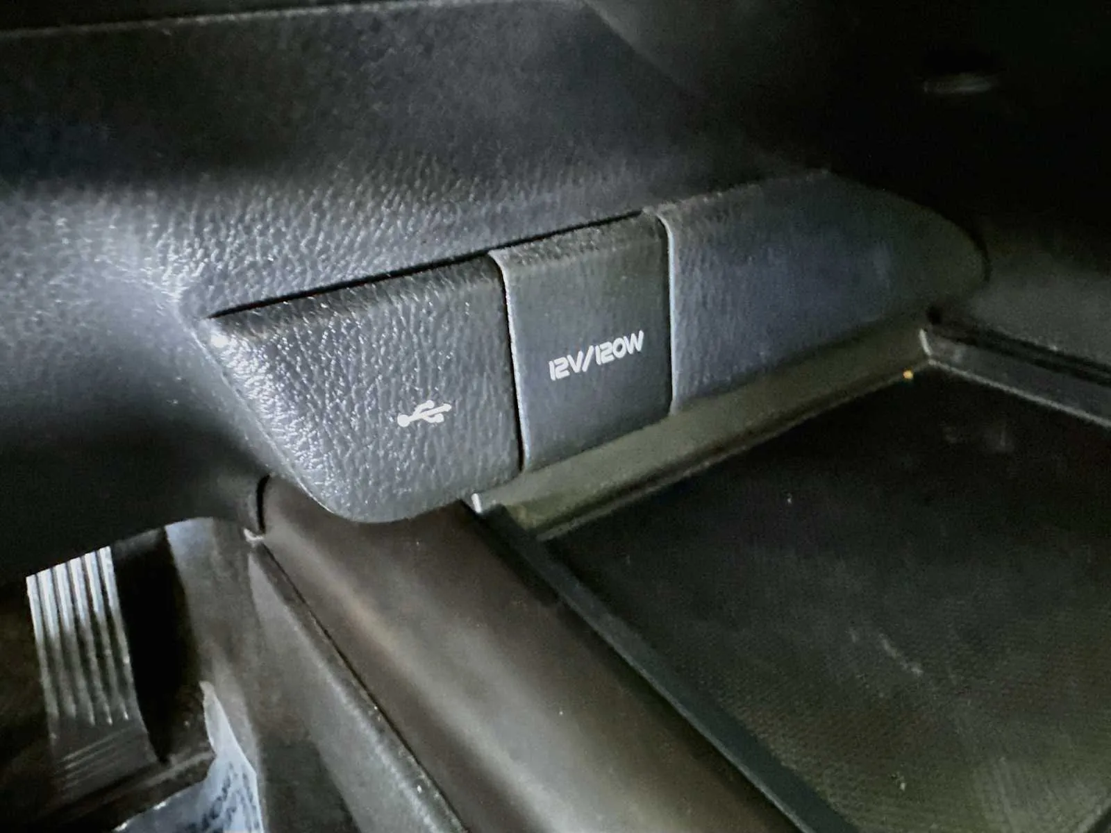 Toyota Camry photo 19