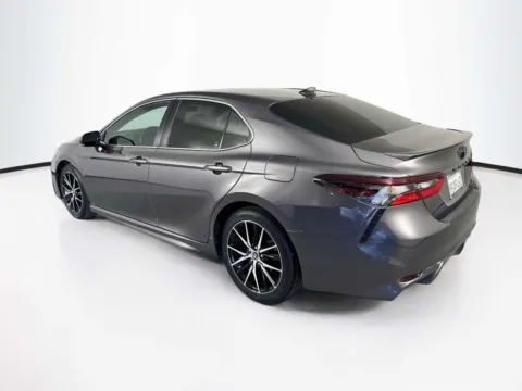 More photos of 2023 Toyota Camry SE at Unicars Honda, CA