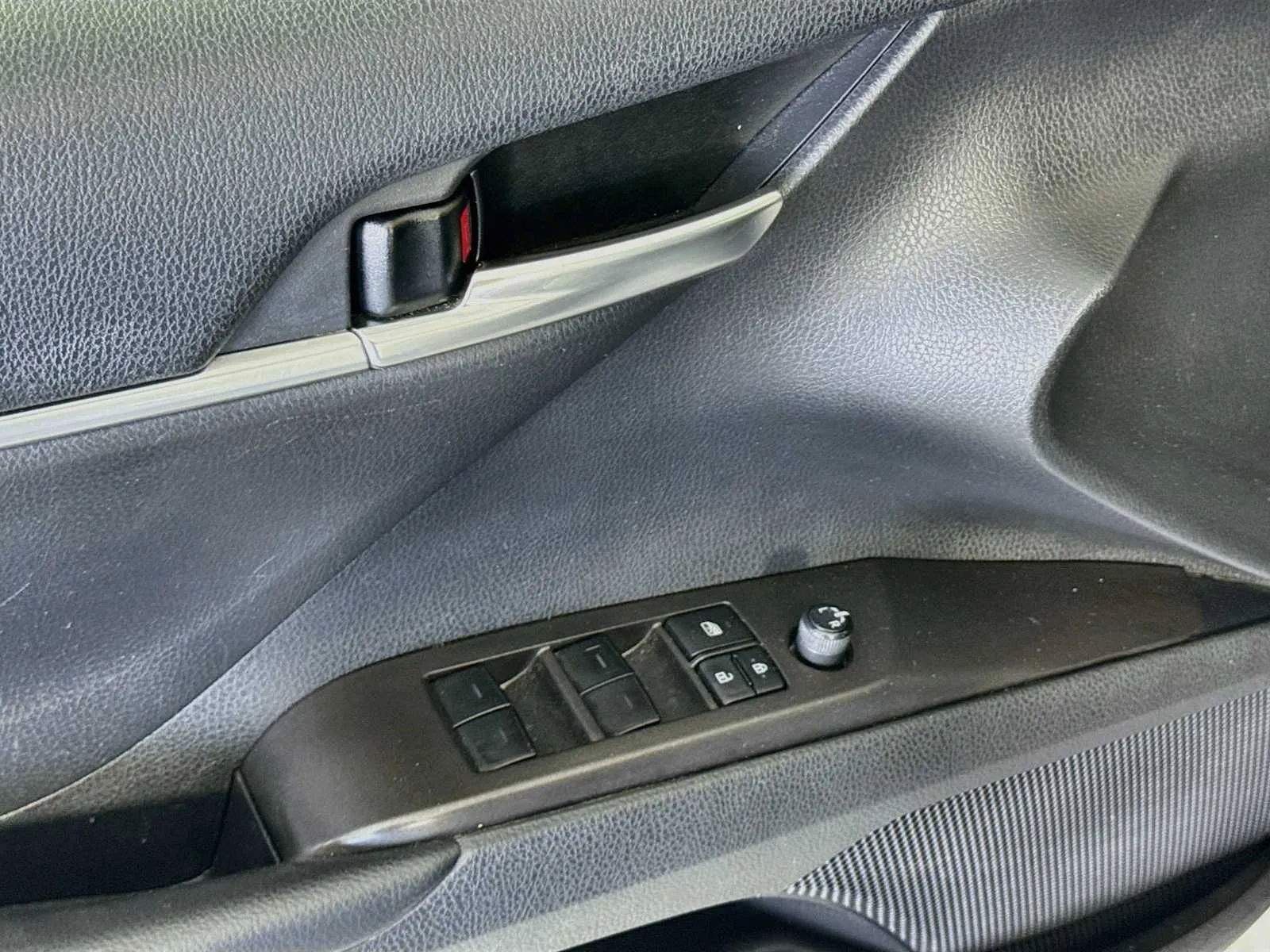 Toyota Camry photo 17