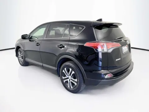 More photos of 2018 Toyota RAV4 LE at Unicars Honda, CA