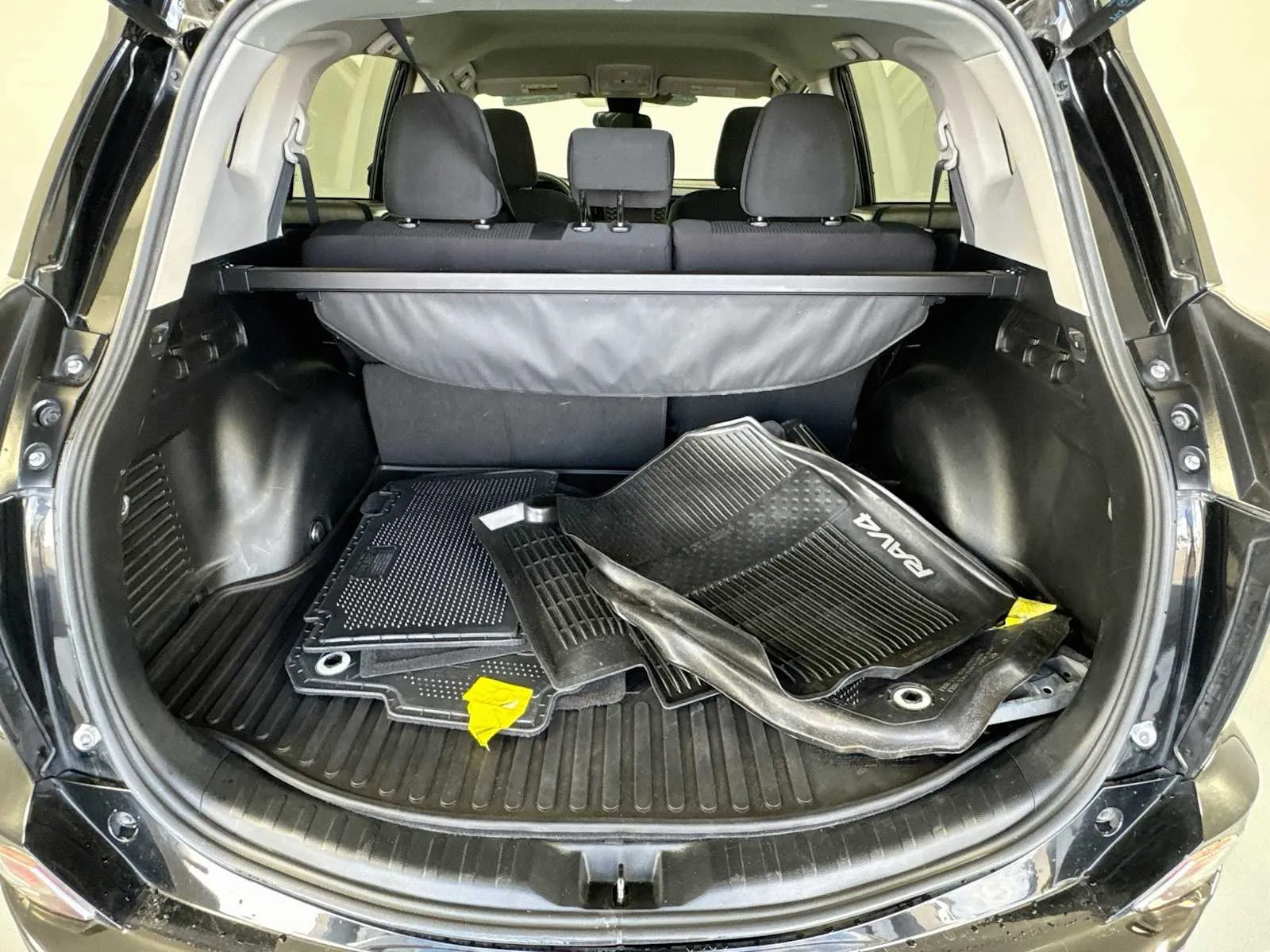 Toyota RAV4 photo 25